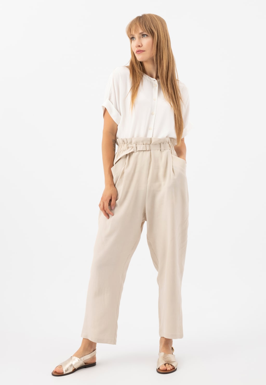 Na hektické pracovné dni iba zlaté letné sandále 76071-58 Widok 1