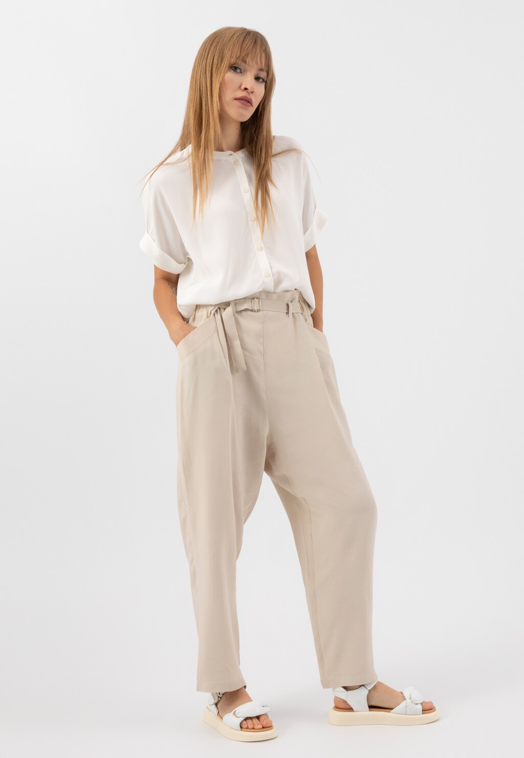 Białe oryginalne sandały damskie na płaskiej podeszwie 76089-59 Widok 10