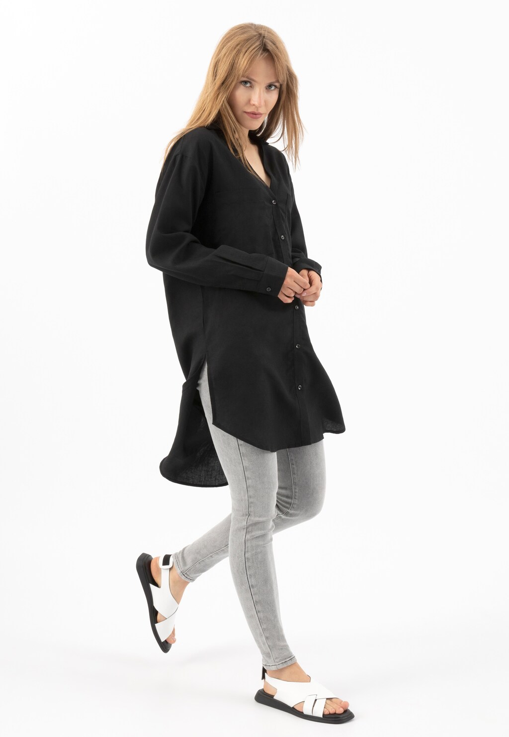 Czarno-białe sandały damskie na płaskiej podeszwie 76115-59 Widok 1