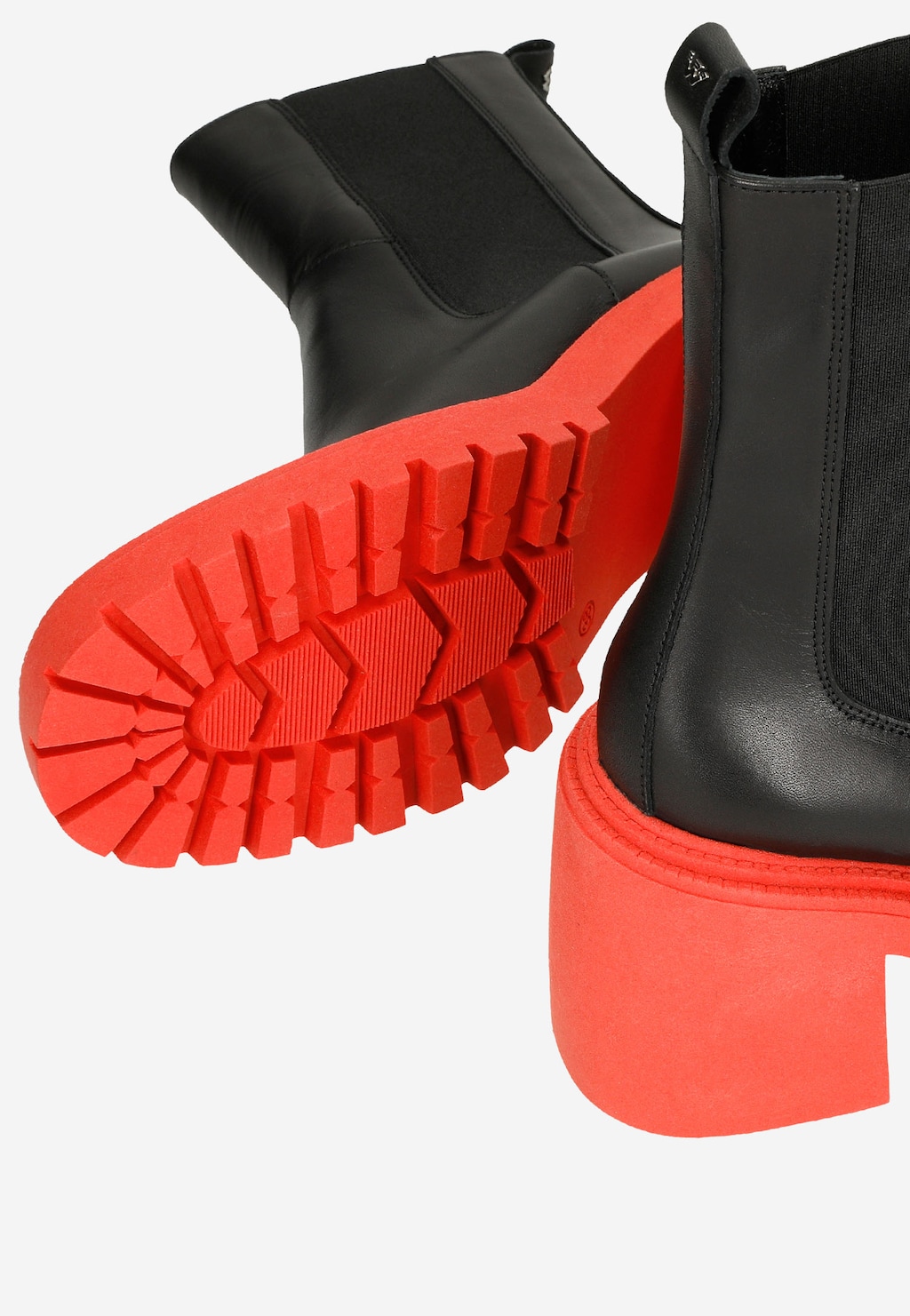 Czarne botki damskie na szerokim obcasie z czerwoną podeszwą 55153-51 Widok 7