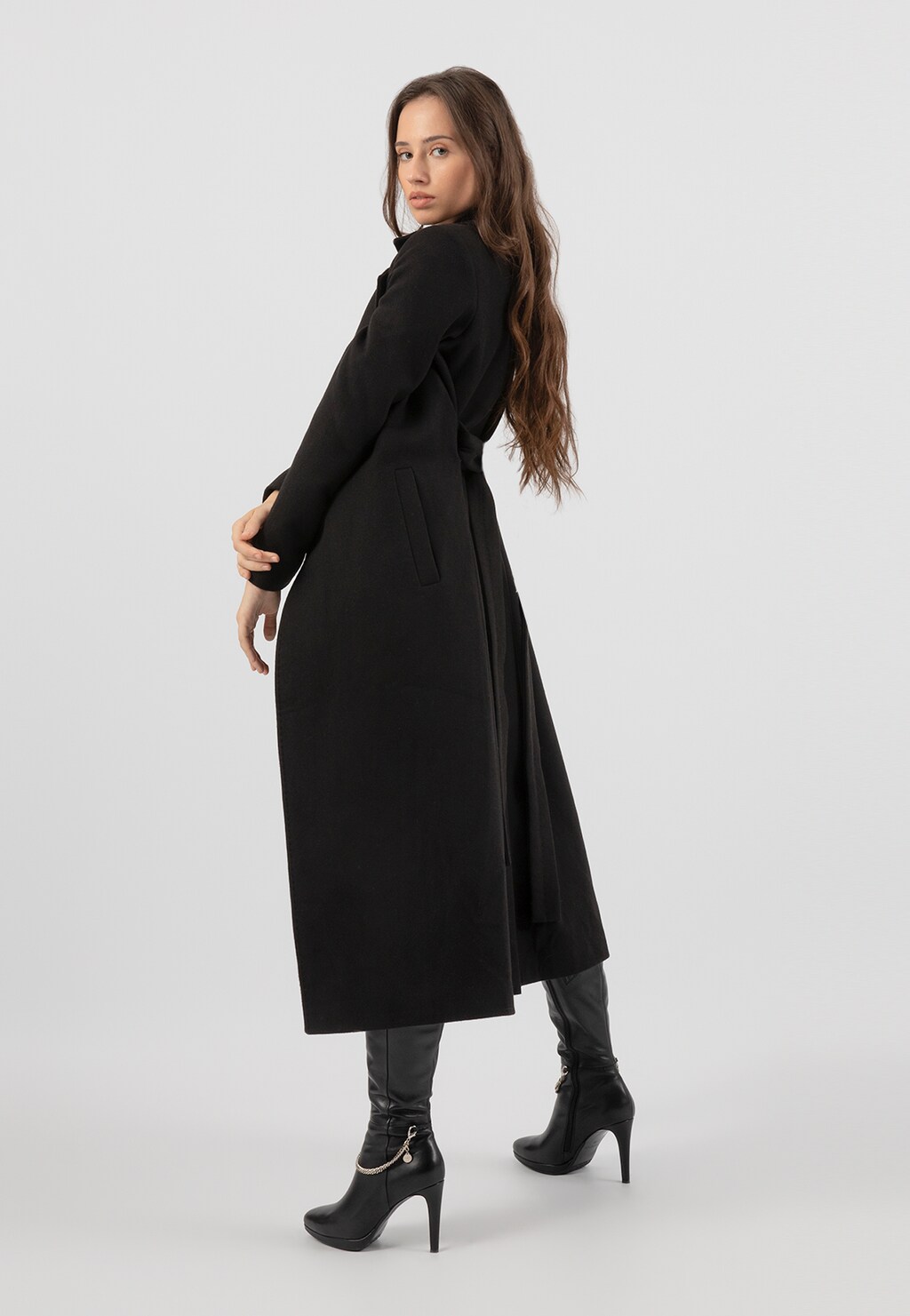 Czarne kozaki damskie na szpilce z ozdobnym łańcuszkiem 71001-51 Widok 7