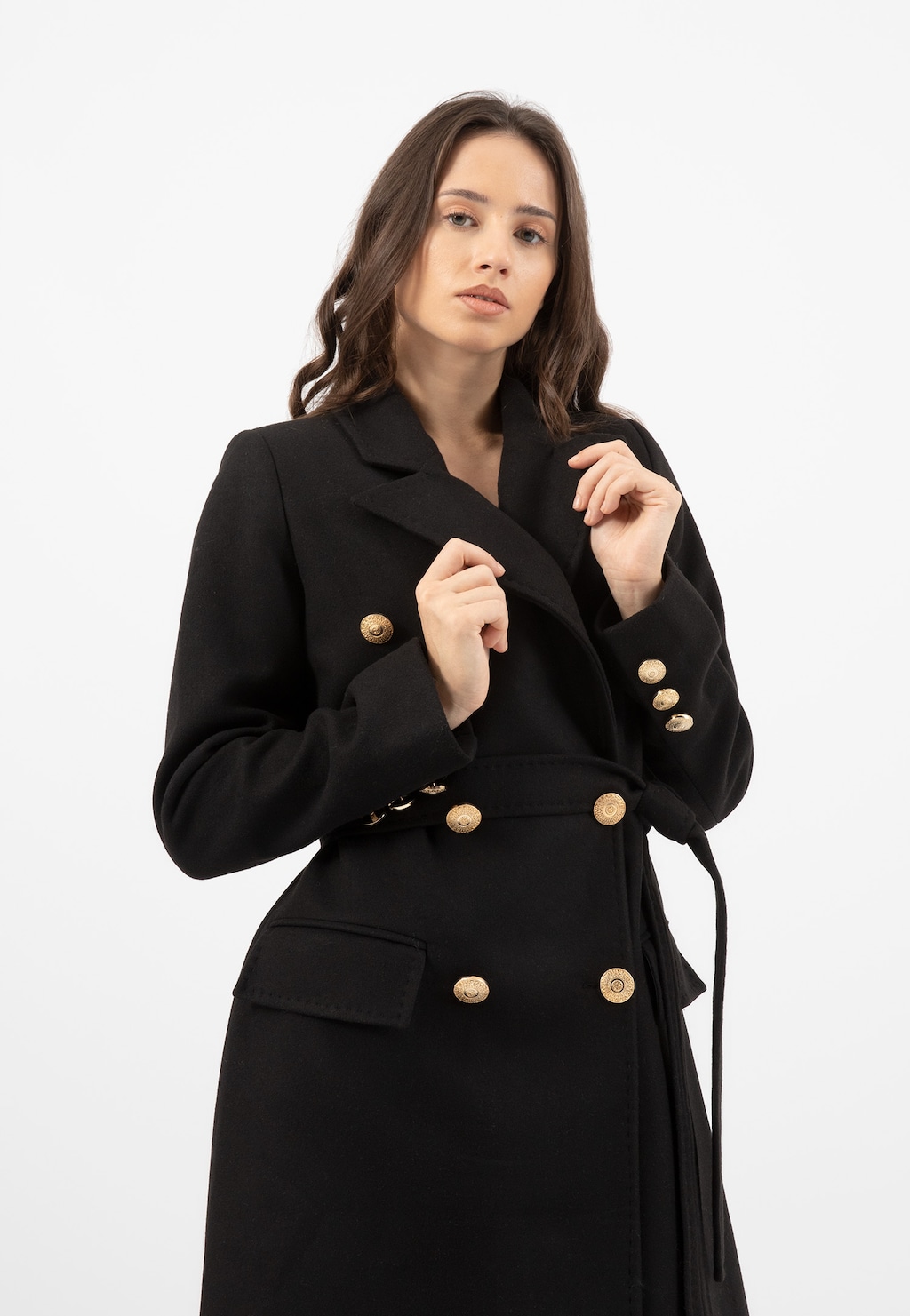 RELAKS czarny elegancki płaszcz damski ze złotymi guzikami R99006-41 Widok 1