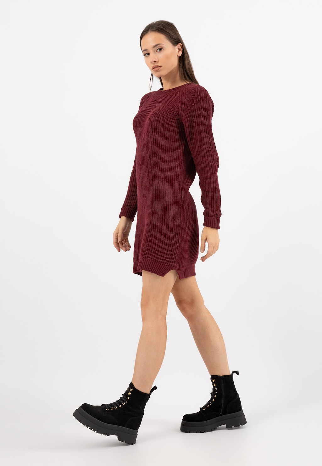 Czarne trzewiki damskie na masywnej podeszwie ze złotymi akcentami 64072-61 Widok 1