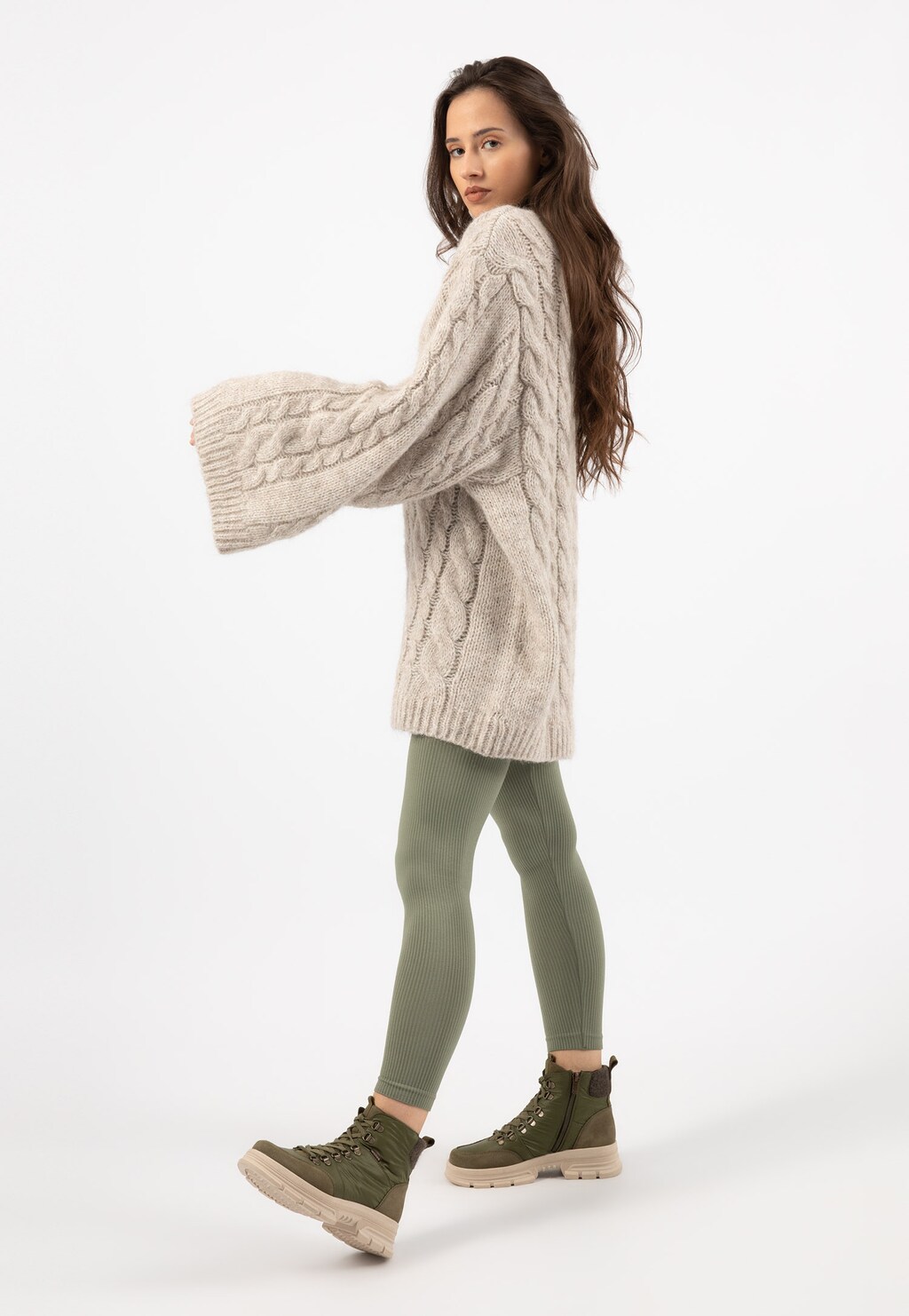 Zateplené členkové topánky v originálnej zelenej farbe 64053-87 Widok 9