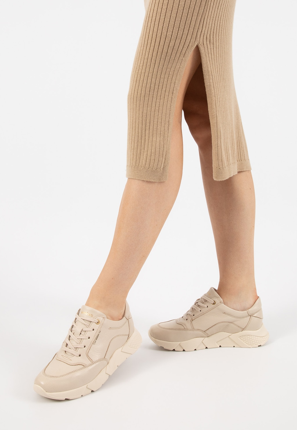 Stylové béžové dámské sneakersy z přírodní kůže 9406-53 Widok 8