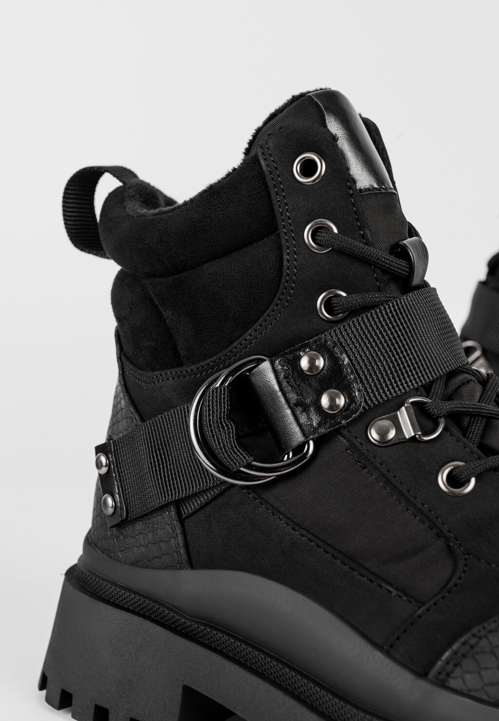 WJS czarne trzewiki damskie typu workery  WJS55038-81 Widok 4