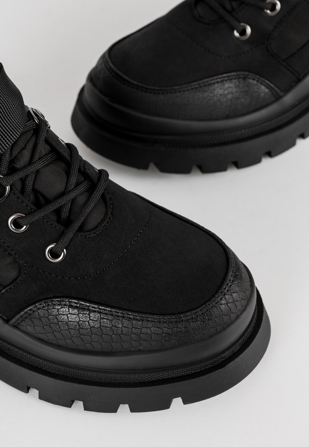 WJS czarne trzewiki damskie typu workery  WJS55038-81 Widok 5