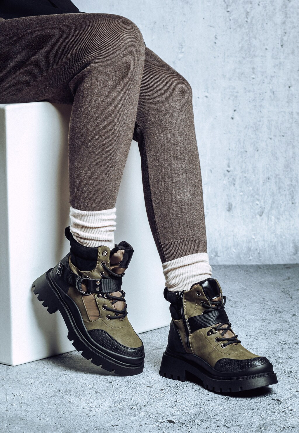 WJS czarno-zielone ocieplane trzewiki damskie  WJS55038-87 Widok 1