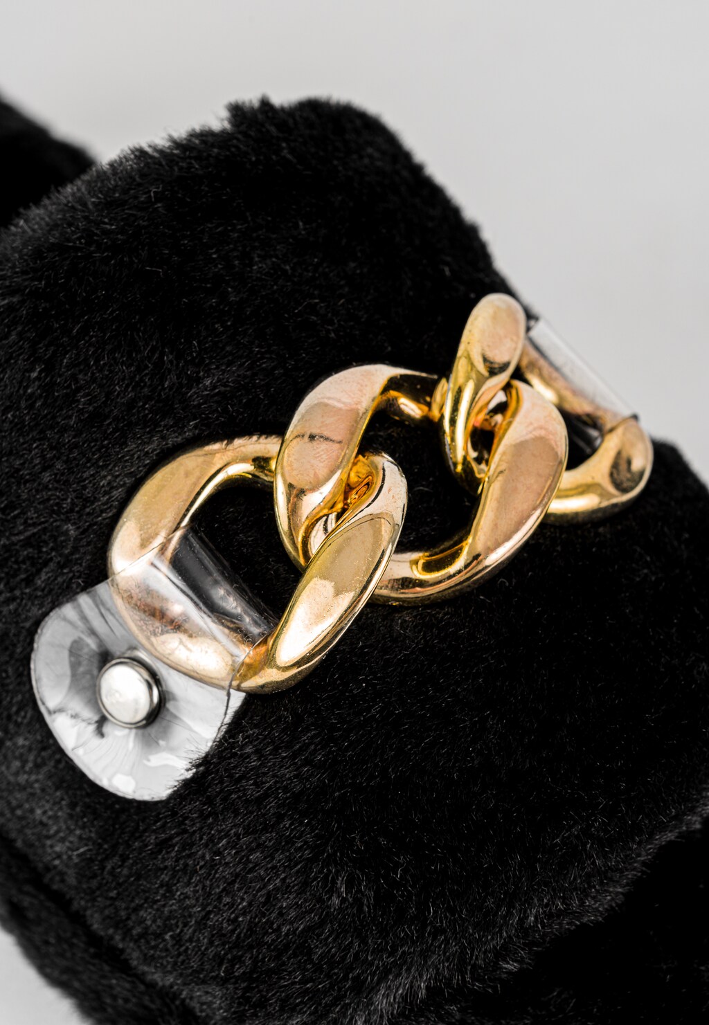 WJS czarne puchate klapki damskie z łańcuchem WJS39004-11 Widok 5