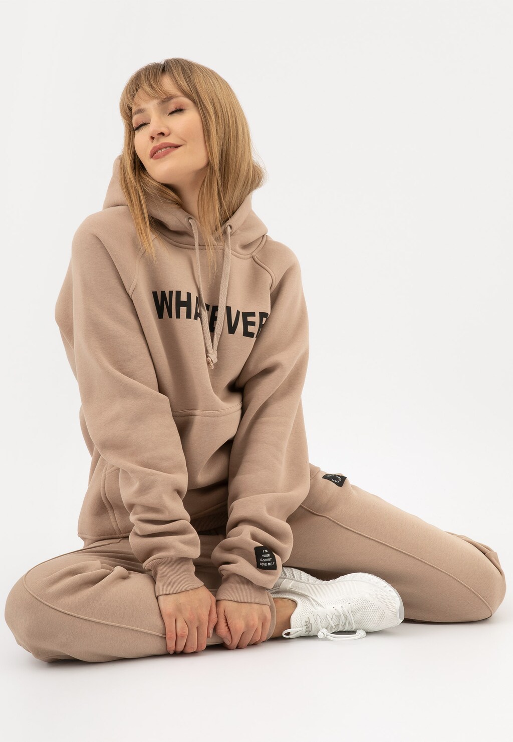 RELAKS beżowa bluza damska dresowa z napisem R98012-14 Widok 1