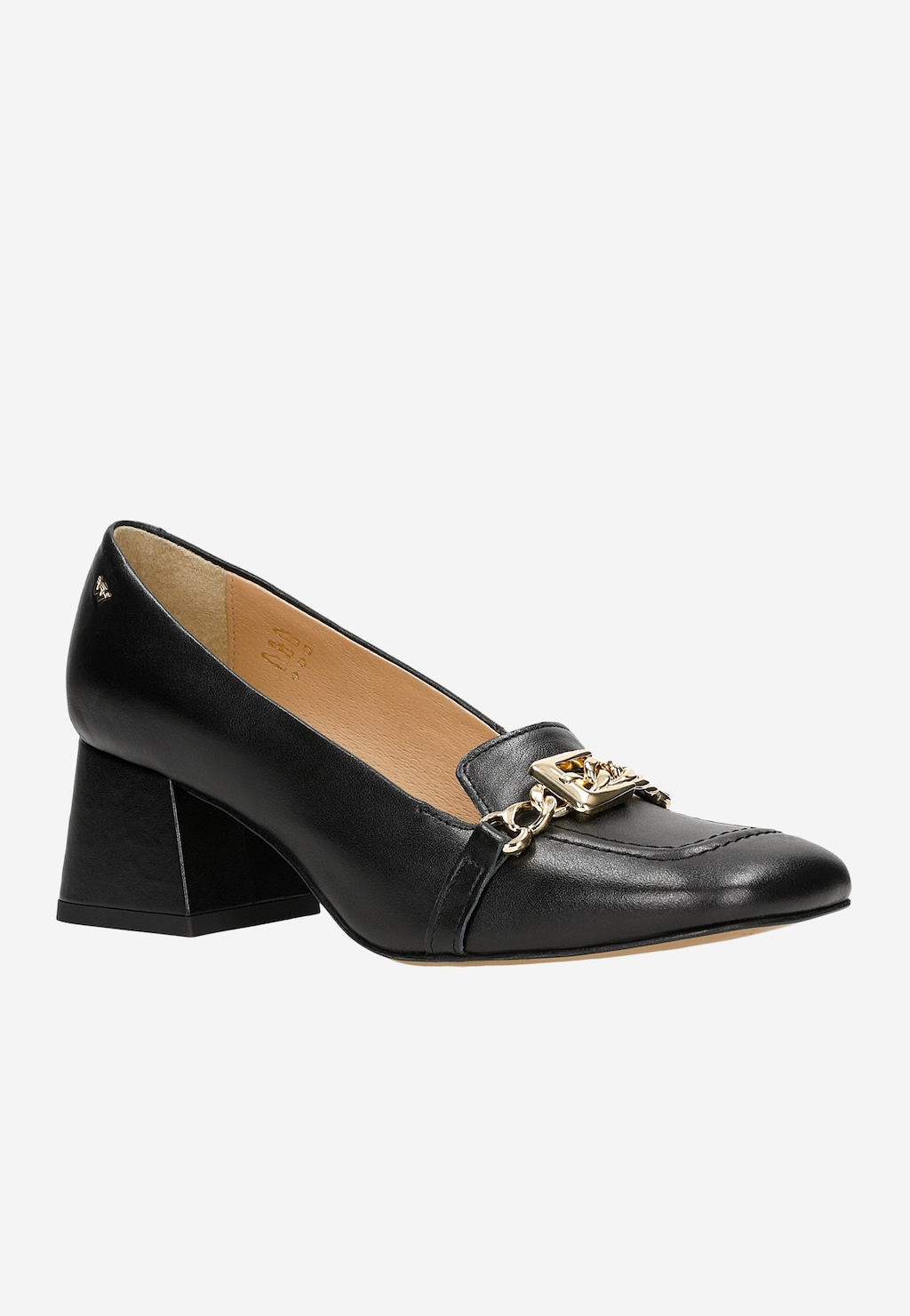 Czarne skórzane mokasyny damskie Wojas 46237-51 z elegancką złotą ozdobą łańcuszkową na przodzie, na szerokim, stabilnym obcasie, widok z boku.