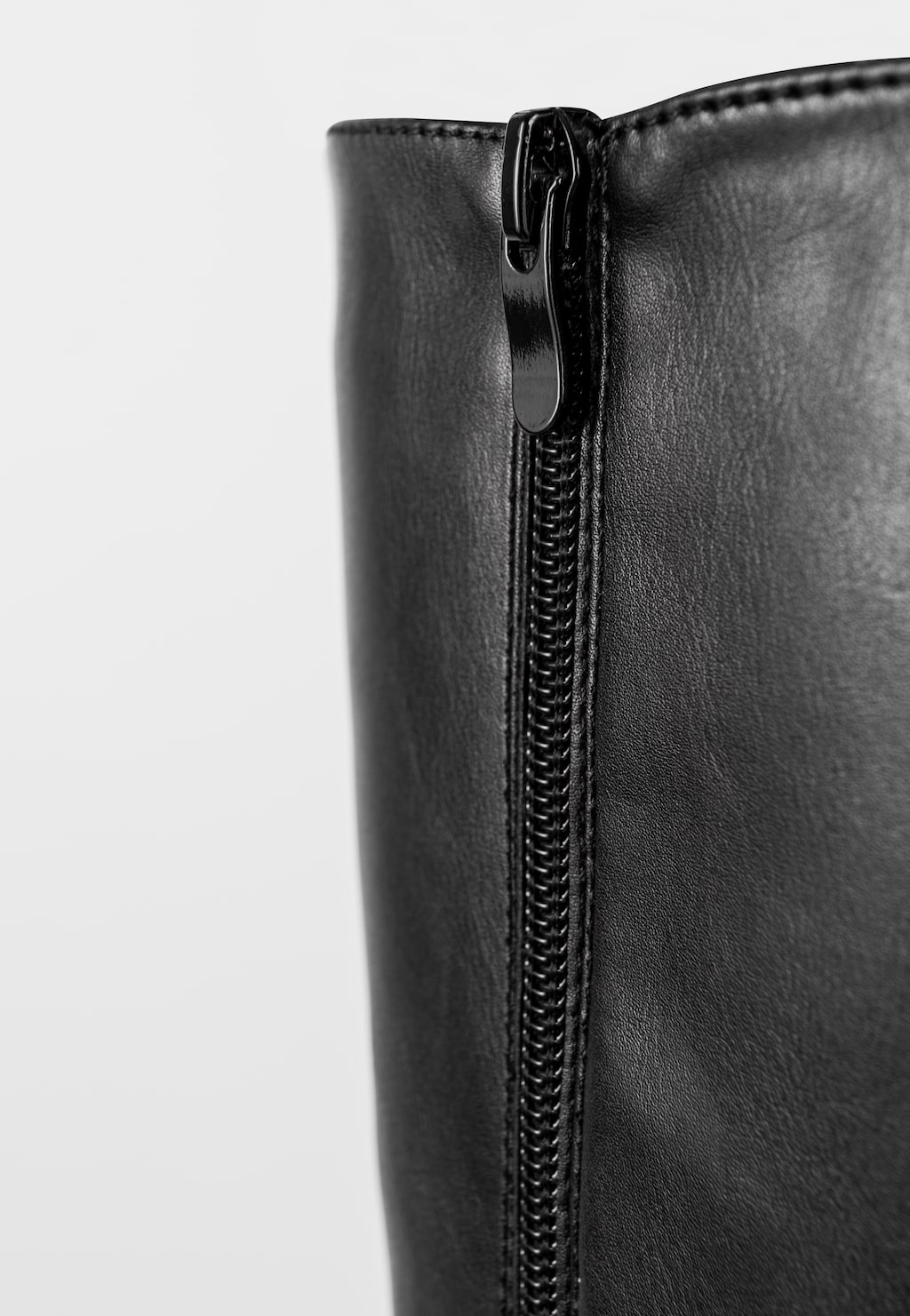 WJS czarne kozaki z elastyczną gumą na boku  WJS45022-51 Widok 3