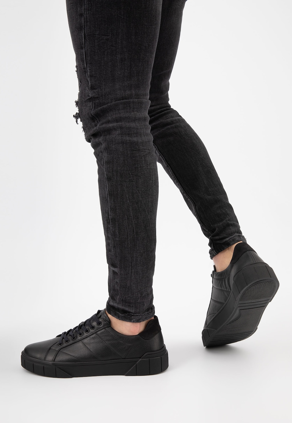 Czarne trampki męskie ze skóry licowej 10127-51 Widok 7