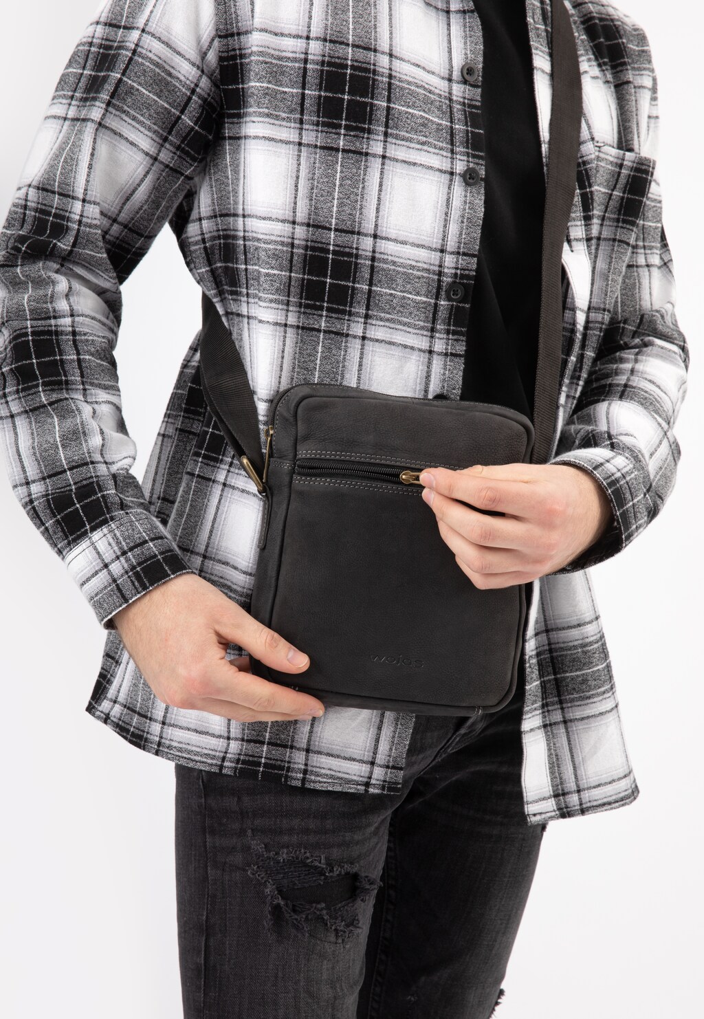 Czarna torba męska na ramię z nubuku olejowanego 80326-21 Widok 7