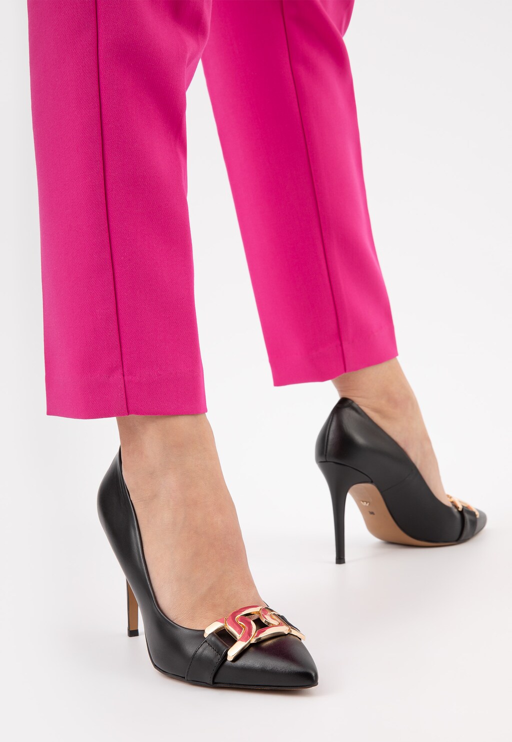 Elegantné dámske kožené lodičky na vysokom podpätku 35102-51 Widok 8