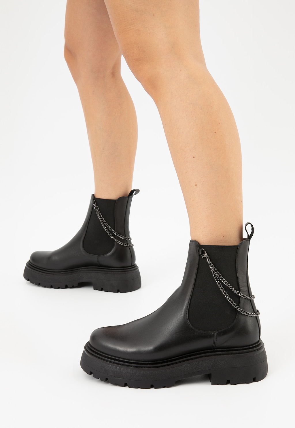 Dámske zimné topánky z lícovej kože so štýlovou retiazkou 55171-51 Widok 10