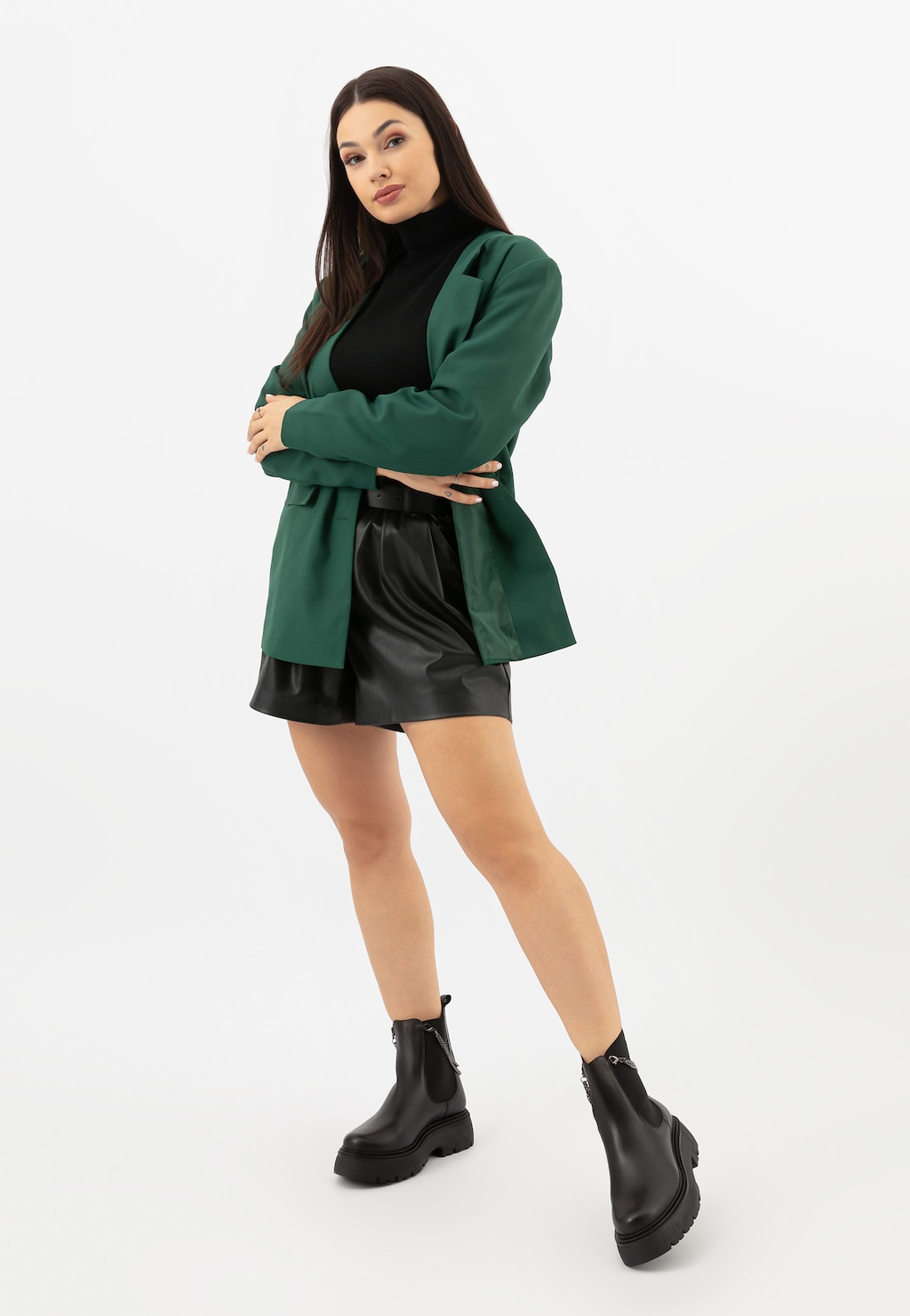 Dámske zimné topánky z lícovej kože so štýlovou retiazkou 55171-51 Widok 1