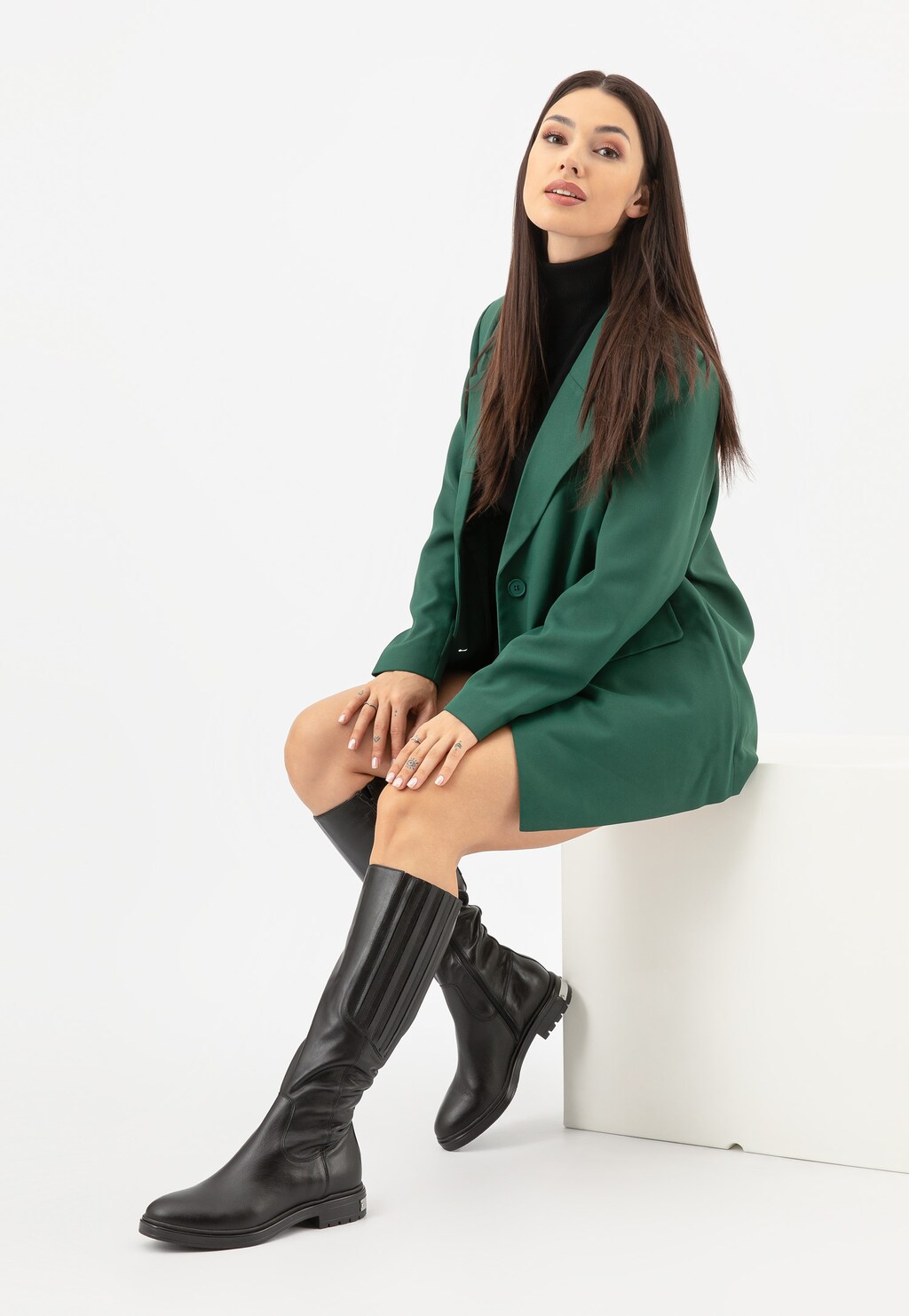 Czarne kozaki damskie oficerki z blaszką na podeszwie 71024-51 Widok 7