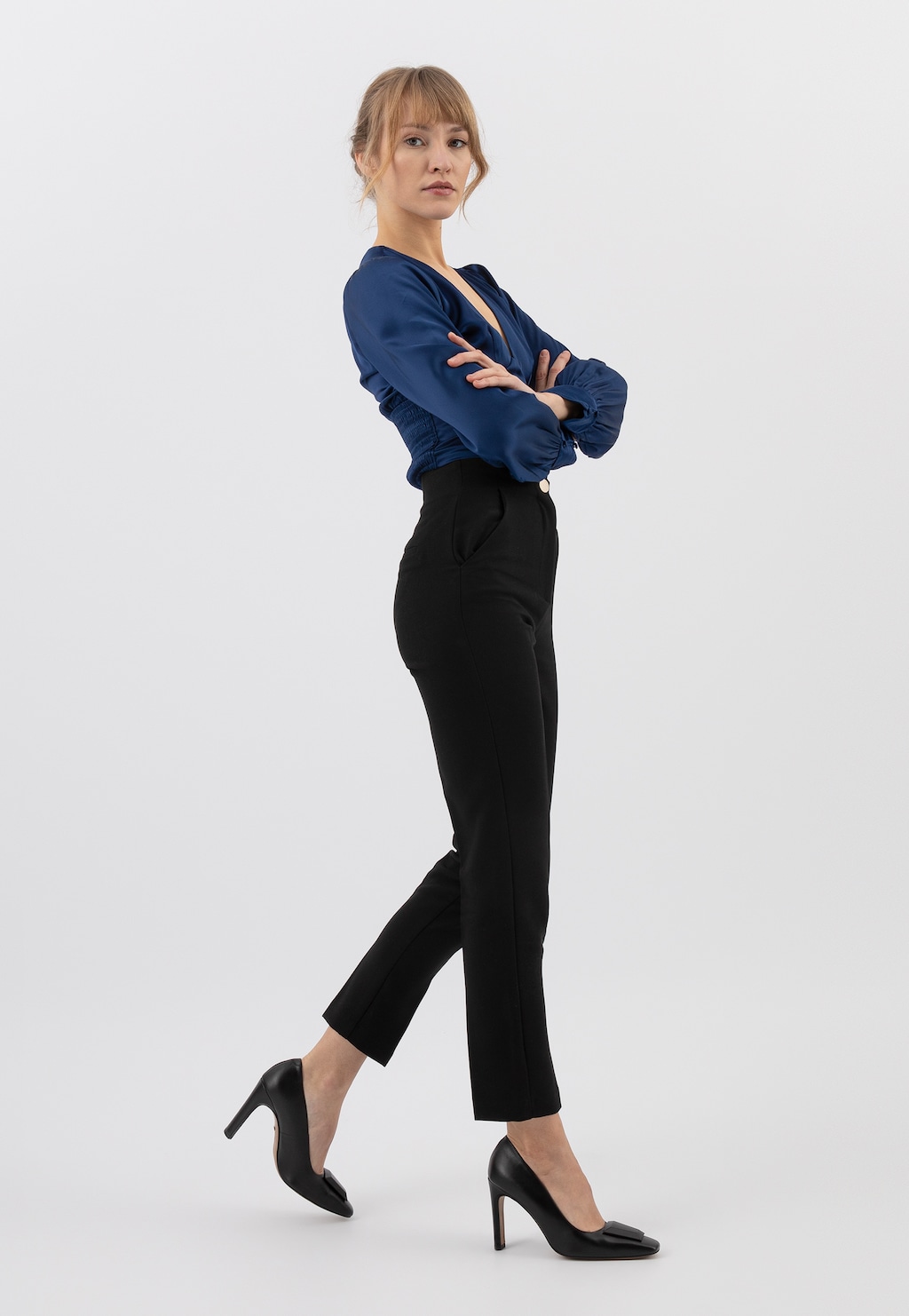 Čierne lodičky dámske z lícovej kože do práce aj na večierok 35119-51 Widok 1