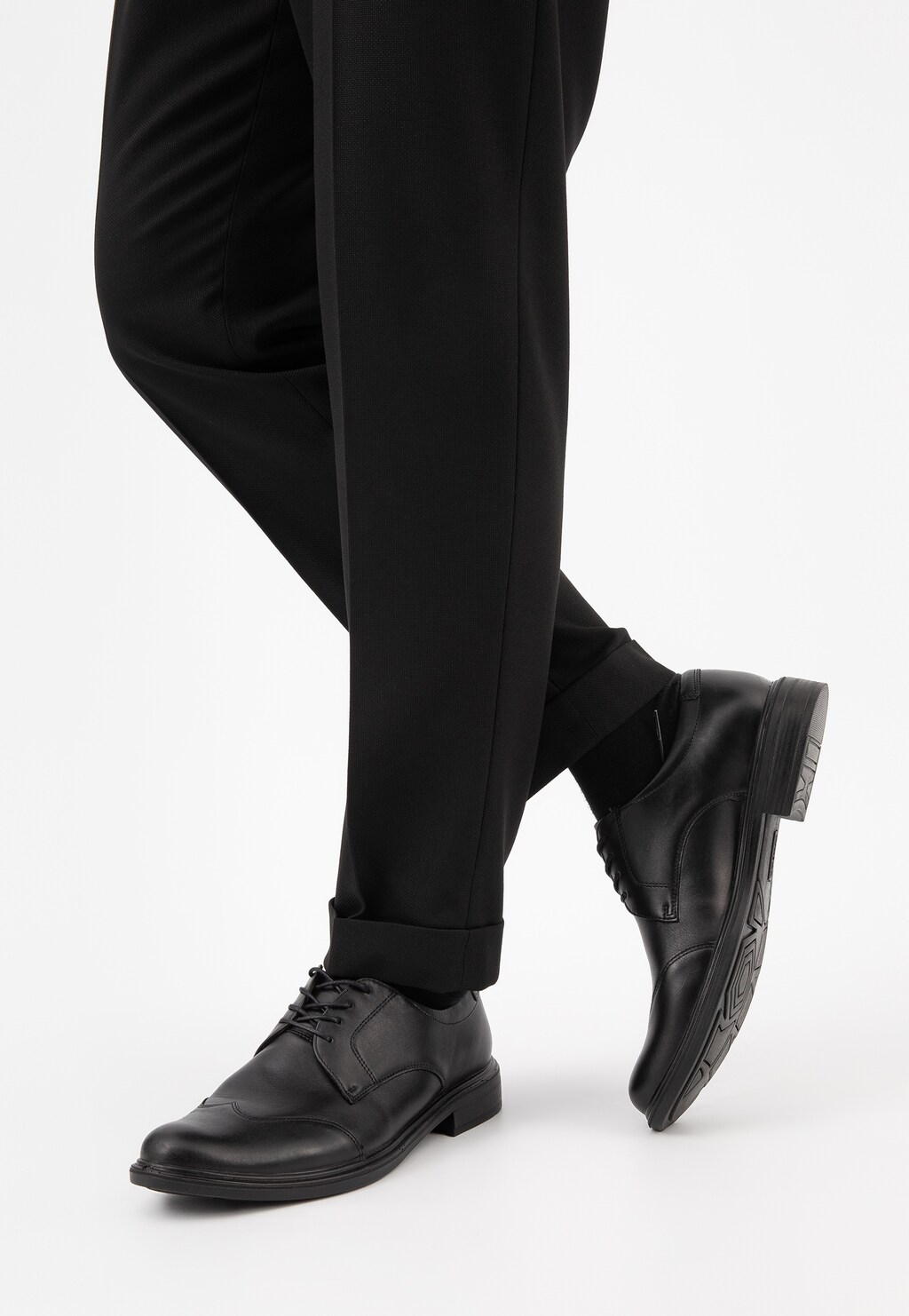 Czarne półbuty męskie z kolekcji CODE30 10067-51 Widok 8