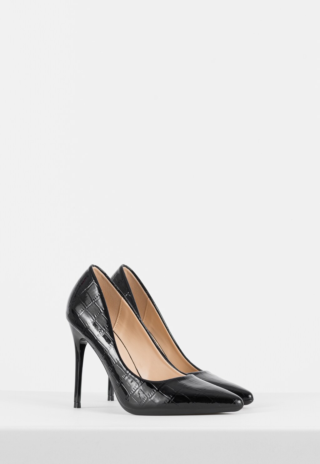WJS czarne czółenka damskie lakierowane na smukłej szpilce WJS35021-31 Widok 3
