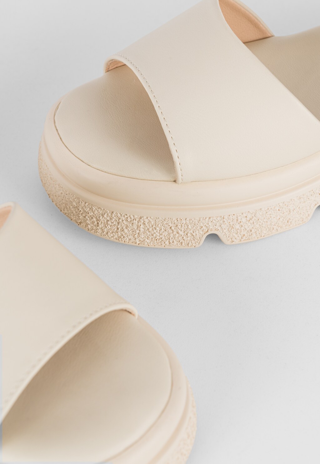 WJS beżowe sandały damskie na płaskiej wysokiej podeszwie WJS74080-54 Widok 5