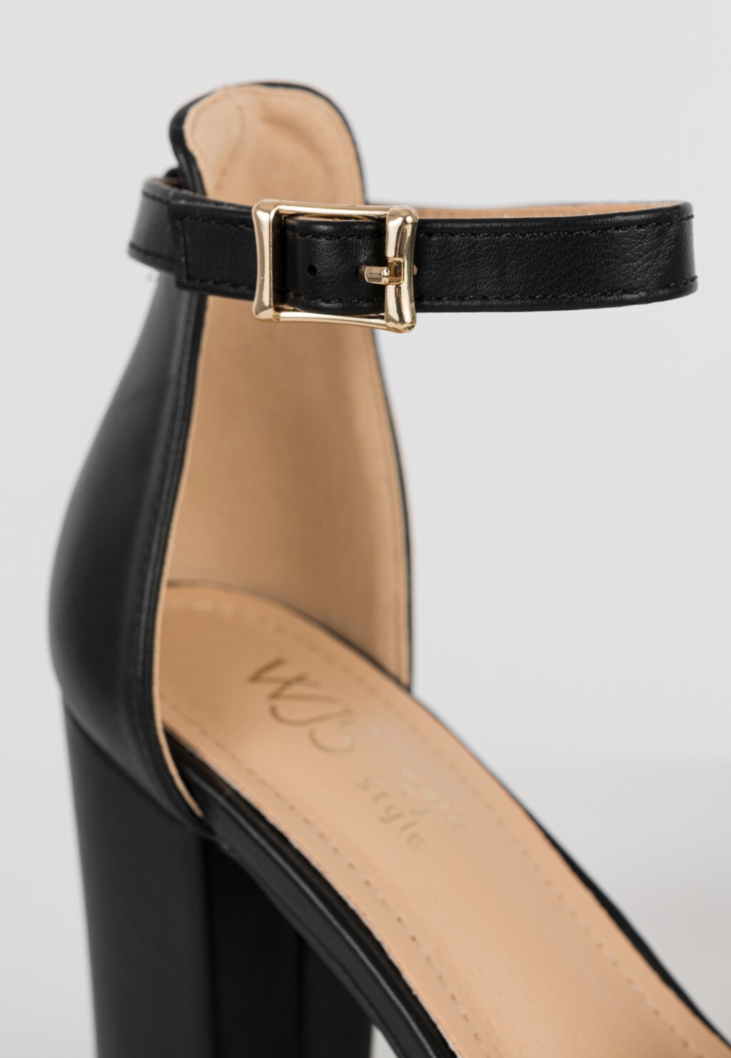 WJS czarne sandały damskie na obcasie z plecionym paskiem WJS74081-51 Widok 4