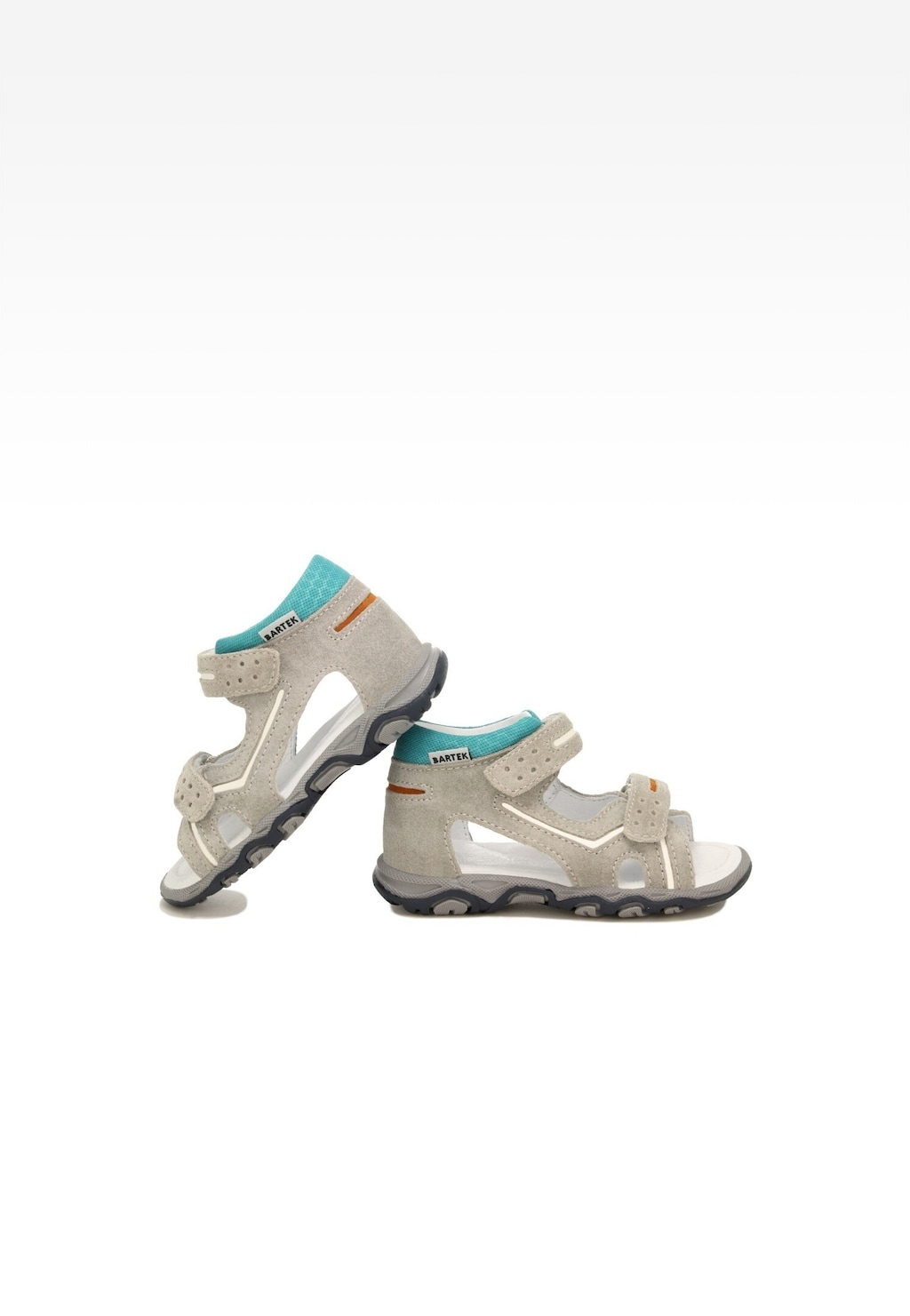 Sandały BARTEK 118250-30 dla chłopców w szarym kolorze z miętowymi wstawkami, zapinane na rzepy, z antypoślizgową podeszwą, idealne na letnie spacery.