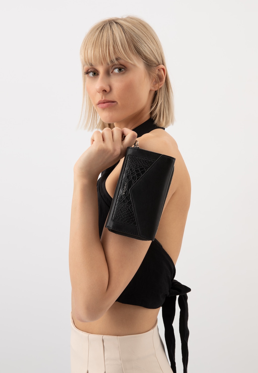 Černá kožená dámská peněženka s hadím efektem 91012-51 Widok 1