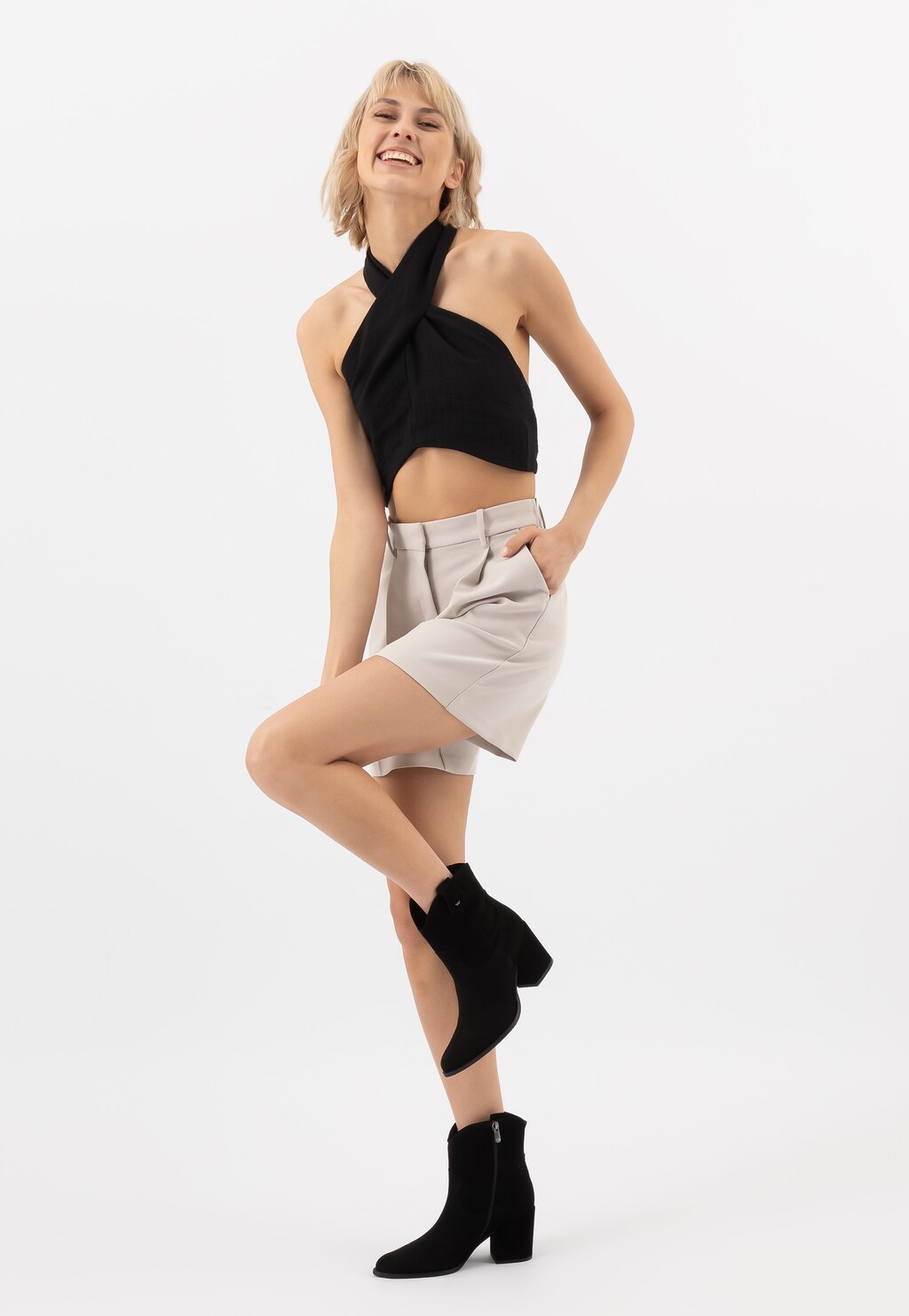 Czarne kowbojki damskie z dwoiny welurowej na obcasie 55201-61 Widok 1