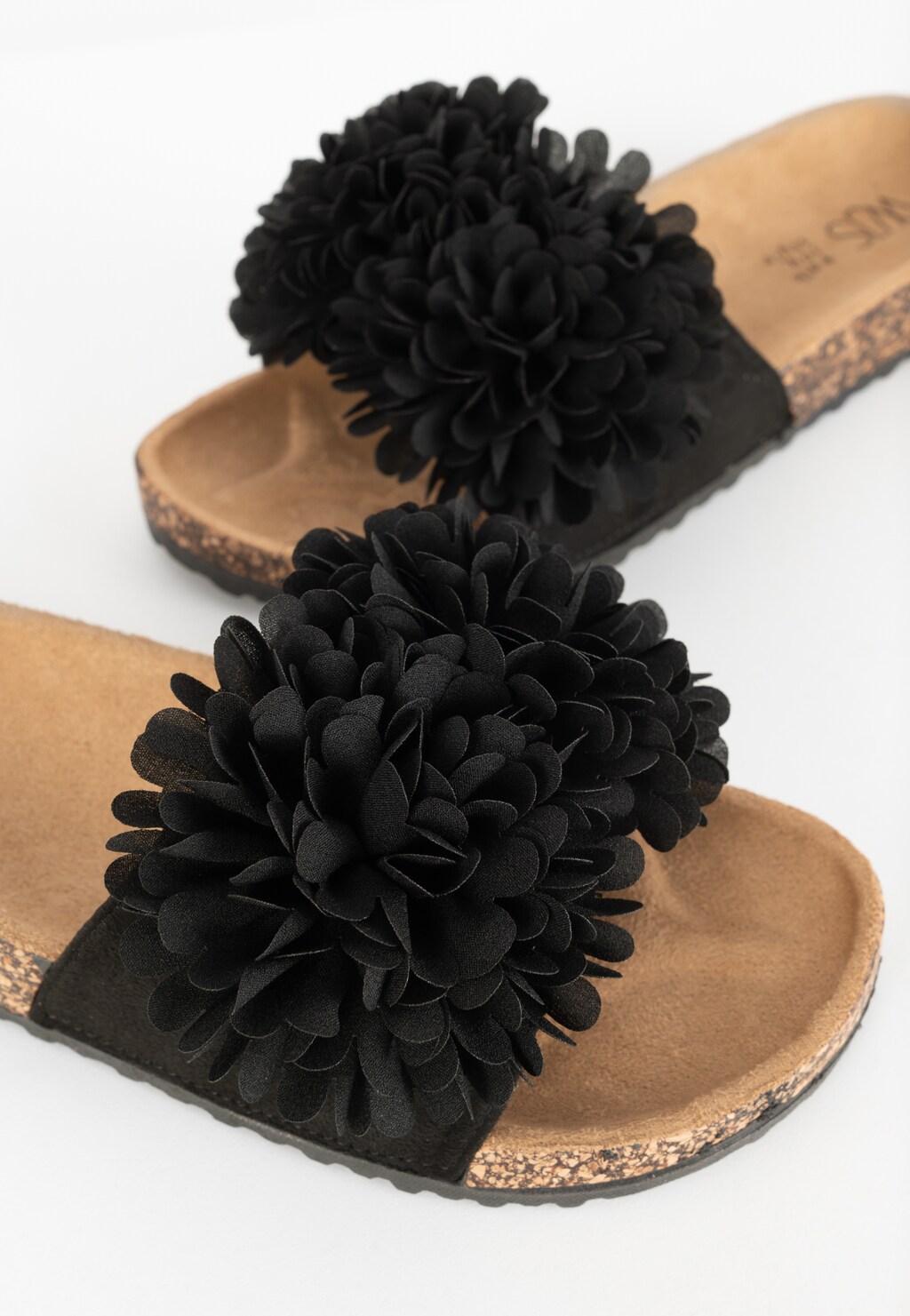 WJS czarne klapki damskie z ozdobą na pasku WJS71006-61 Widok 4