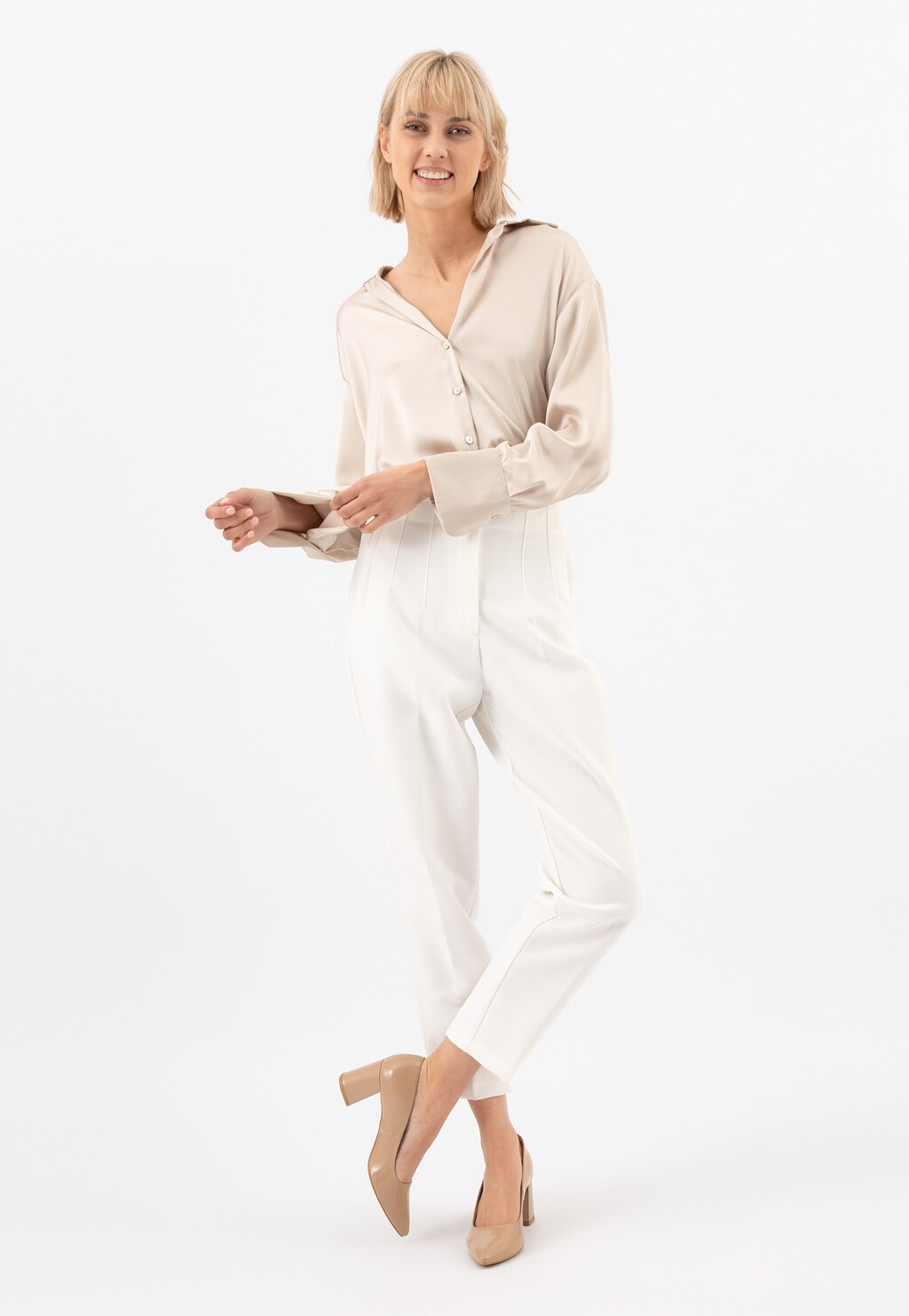 Objavte svet elegancie s béžovými lodičkami dámskymi 35027-34 Widok 1