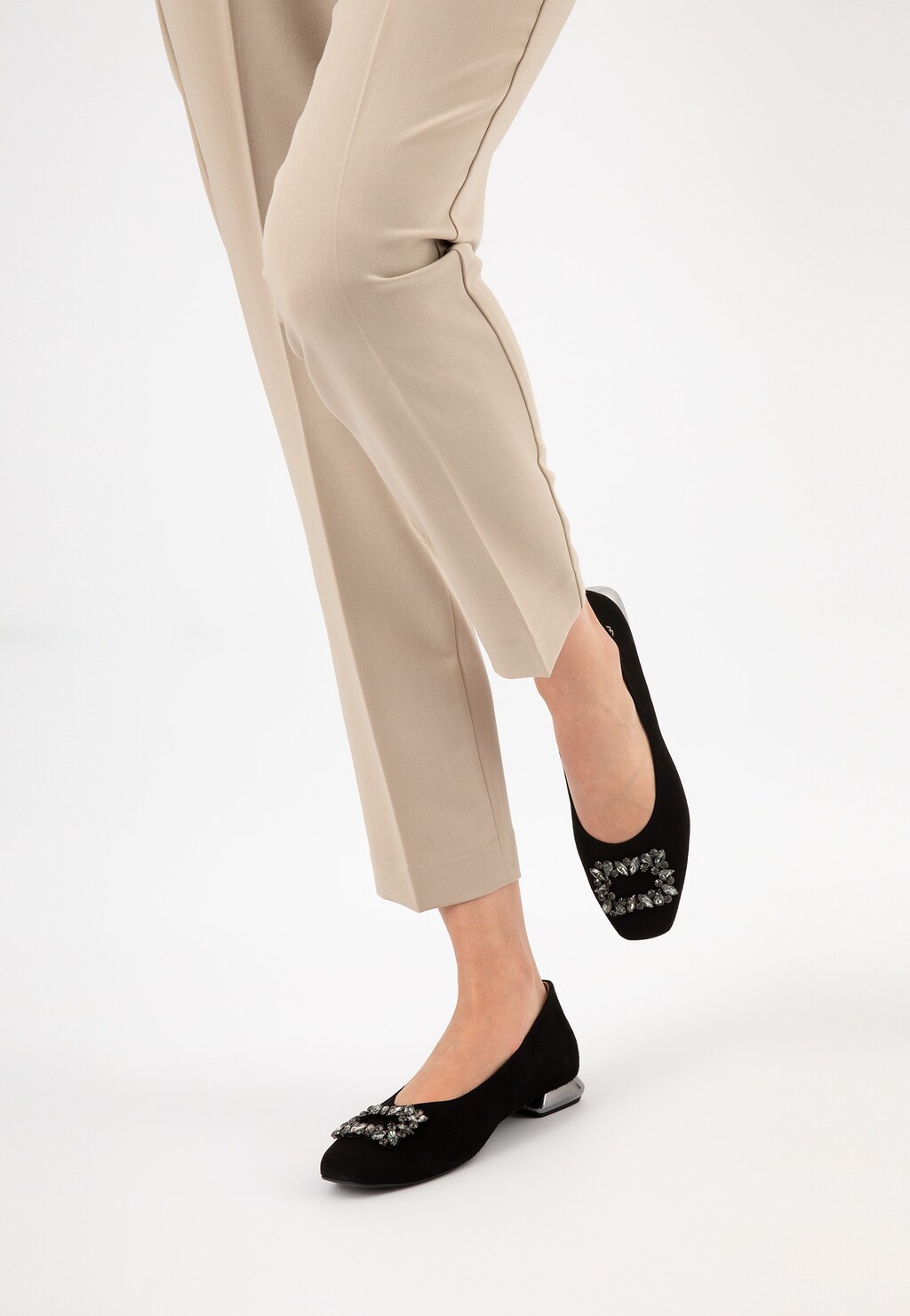 Dámske čierne balerínky s kamienkovou ozdobou 46238-61 Widok 8