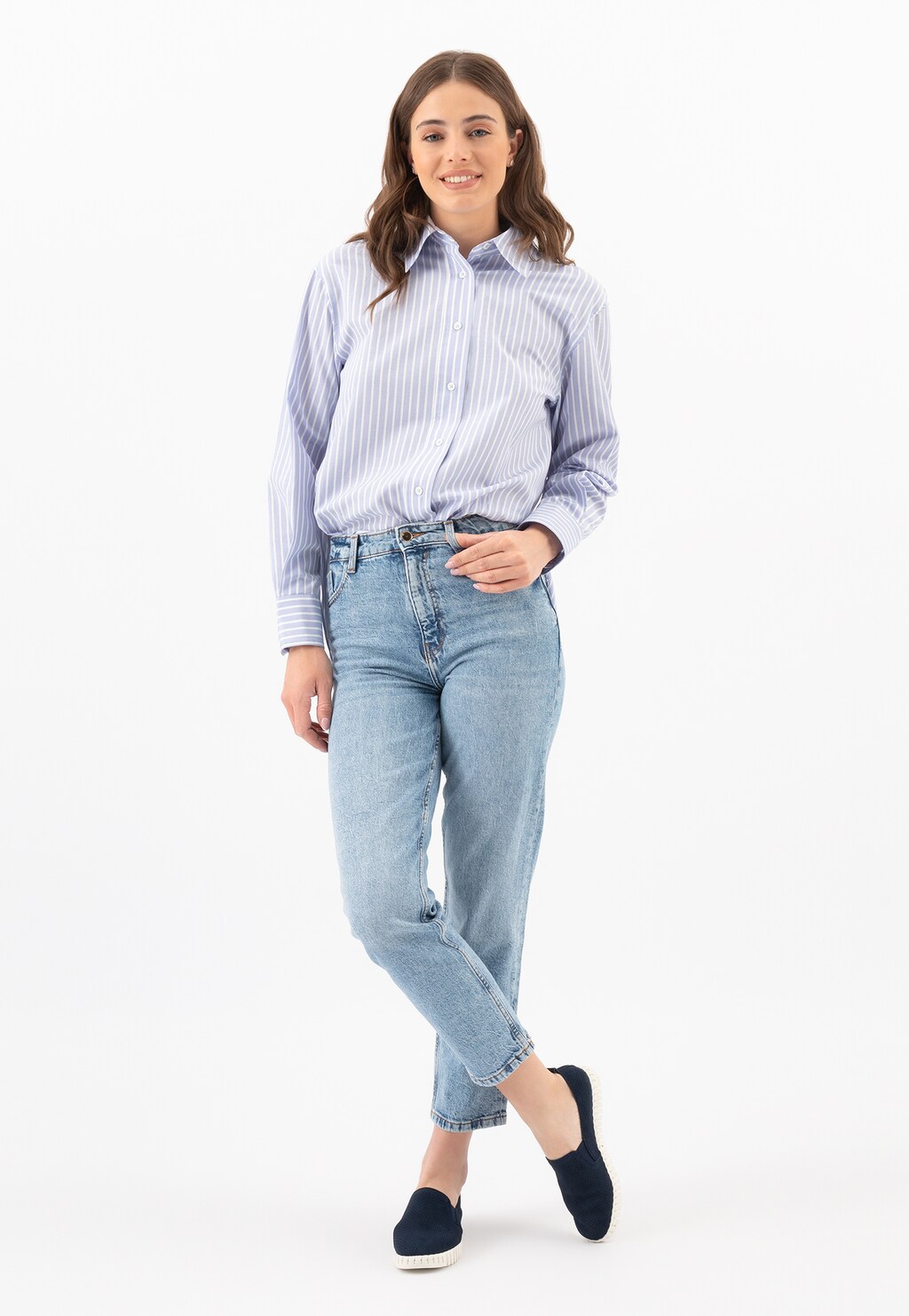 Granatowe ażurowane loafersy damskie 46122-66 Widok 7