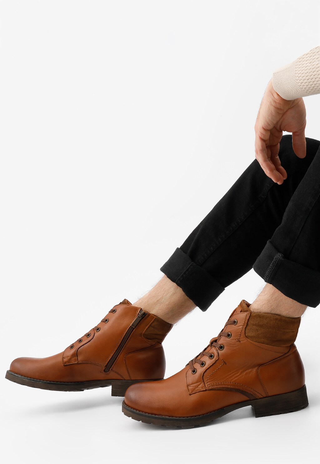 Elegantné pánske čižmy z lícovej a brúsenej kože 9161-73 Widok 9