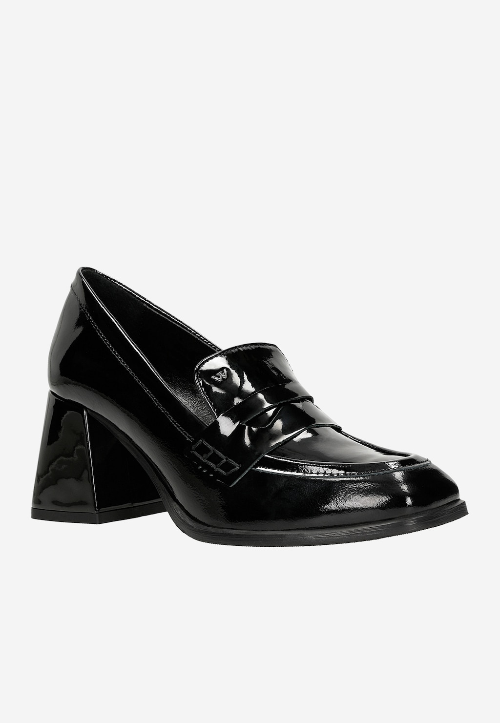 Czarne lakierowane mokasyny damskie Wojas model 46204-31, z eleganckim połyskującym wykończeniem i charakterystycznym solidnym obcasem, widok z boku.