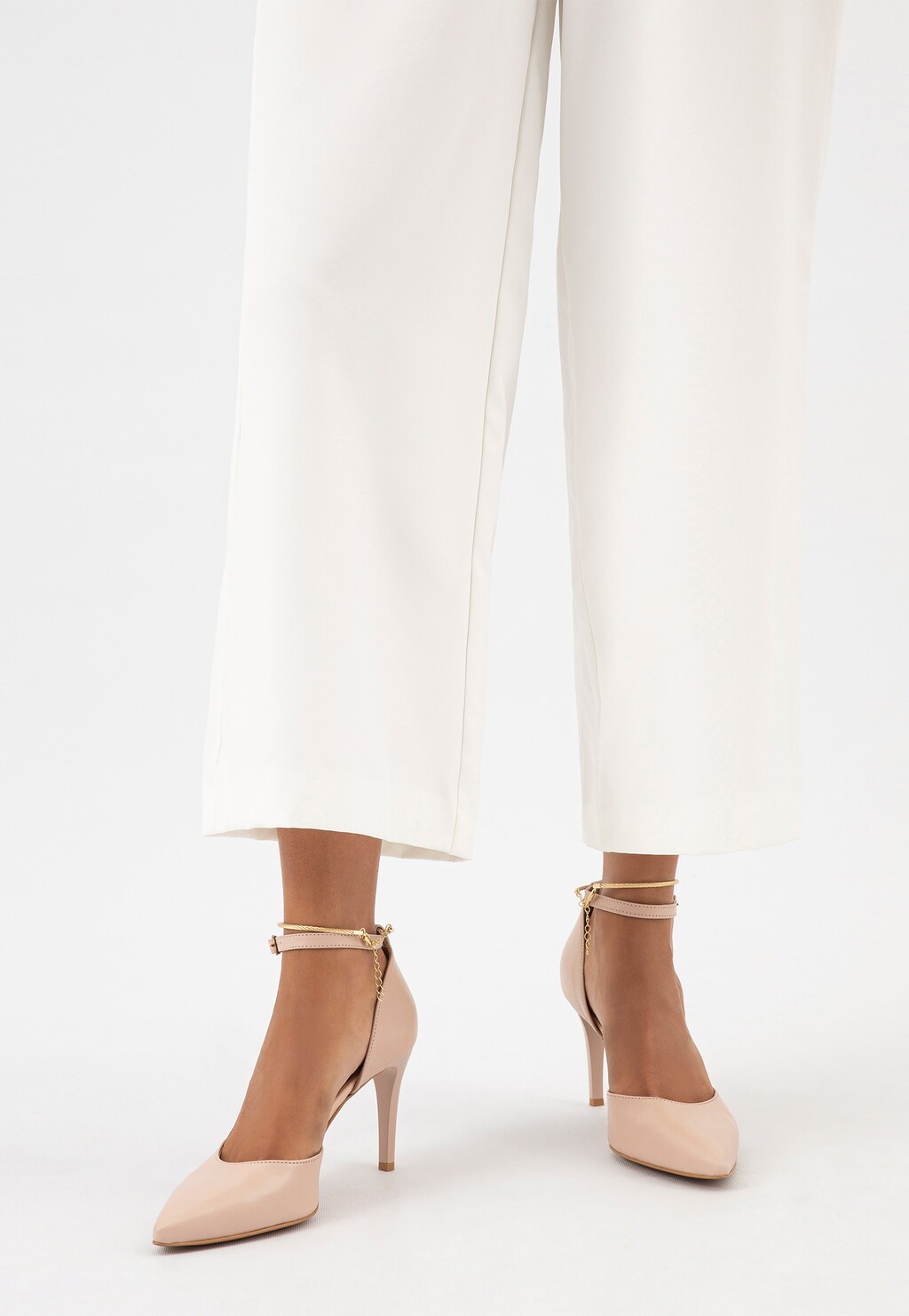 Béžové kožené lodičky s remienkom a retiazkou 35110-54 Widok 8