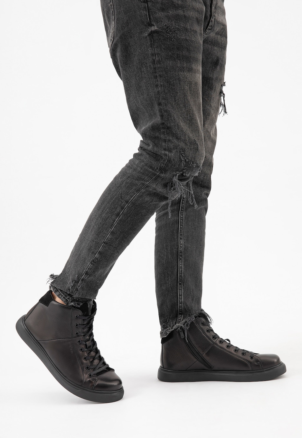 Černé pánské kotníkové boty ve sportovním stylu 24014-71 Widok 8