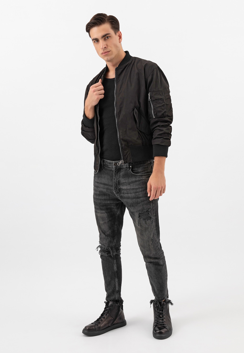 Černé pánské kotníkové boty ve sportovním stylu 24014-71 Widok 1