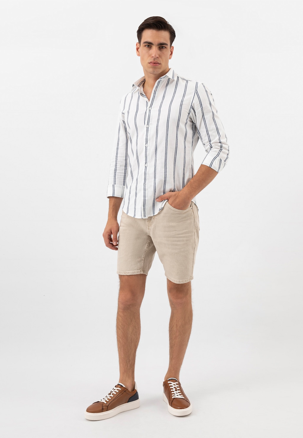 Kožené pánské tenisky ve světle béžové a granátové barvě 10160-53 Widok 1