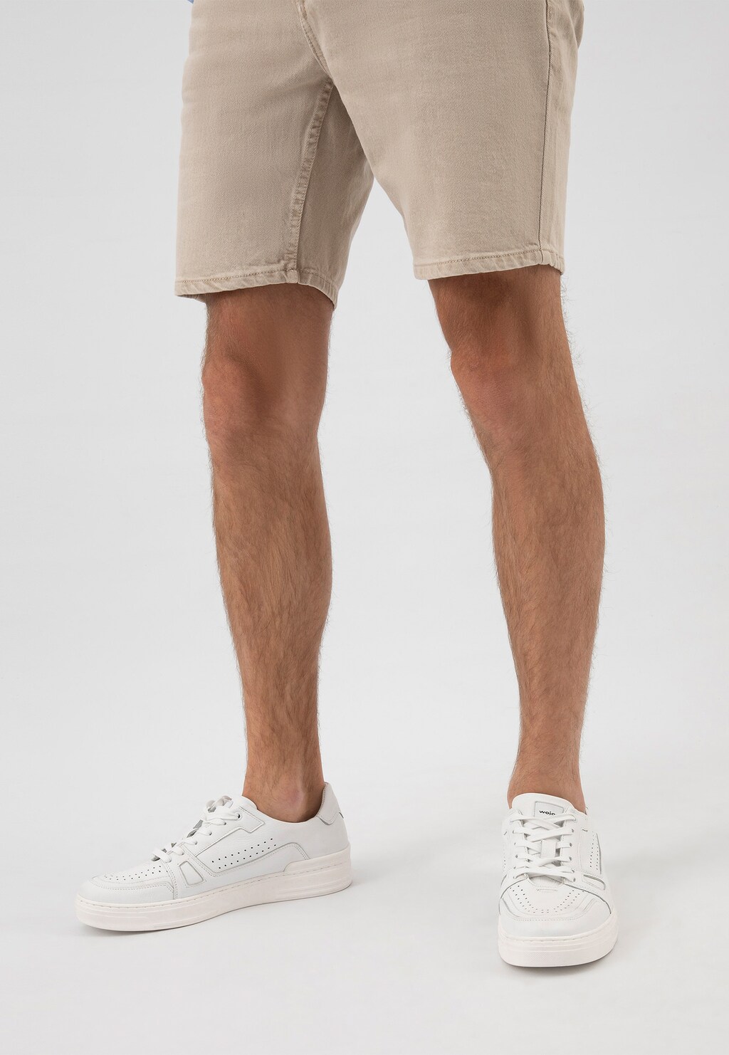 Białe trampki męskie ze skóry licowej 10131-59 Widok 8