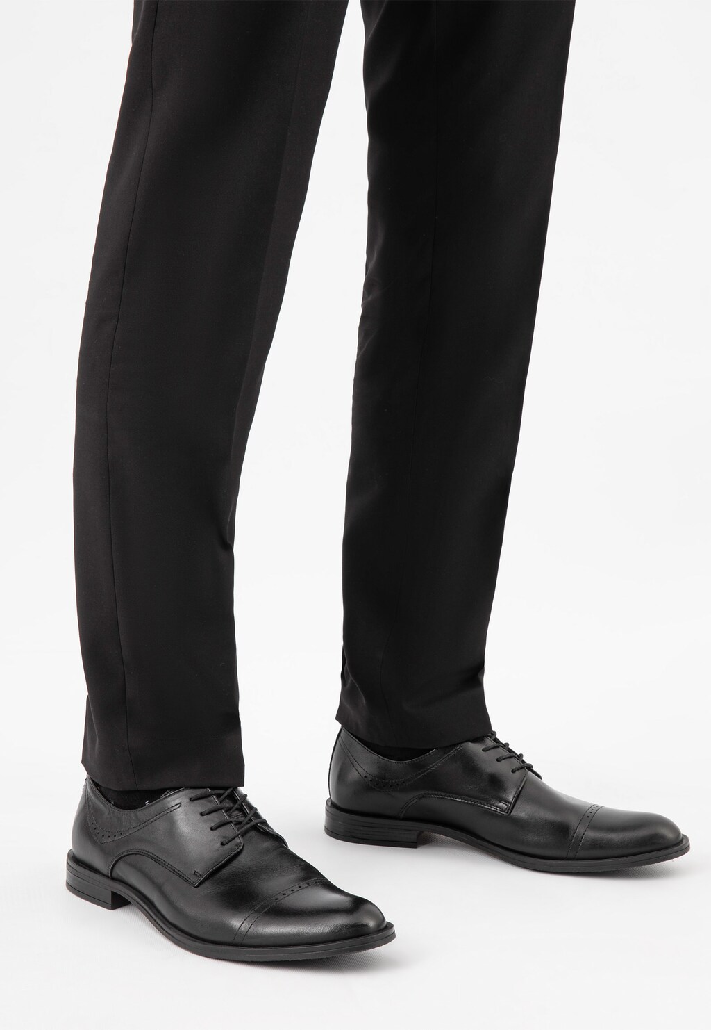 Czarne eleganckie półbuty męskie quarter brogues 10125-51 Widok 8