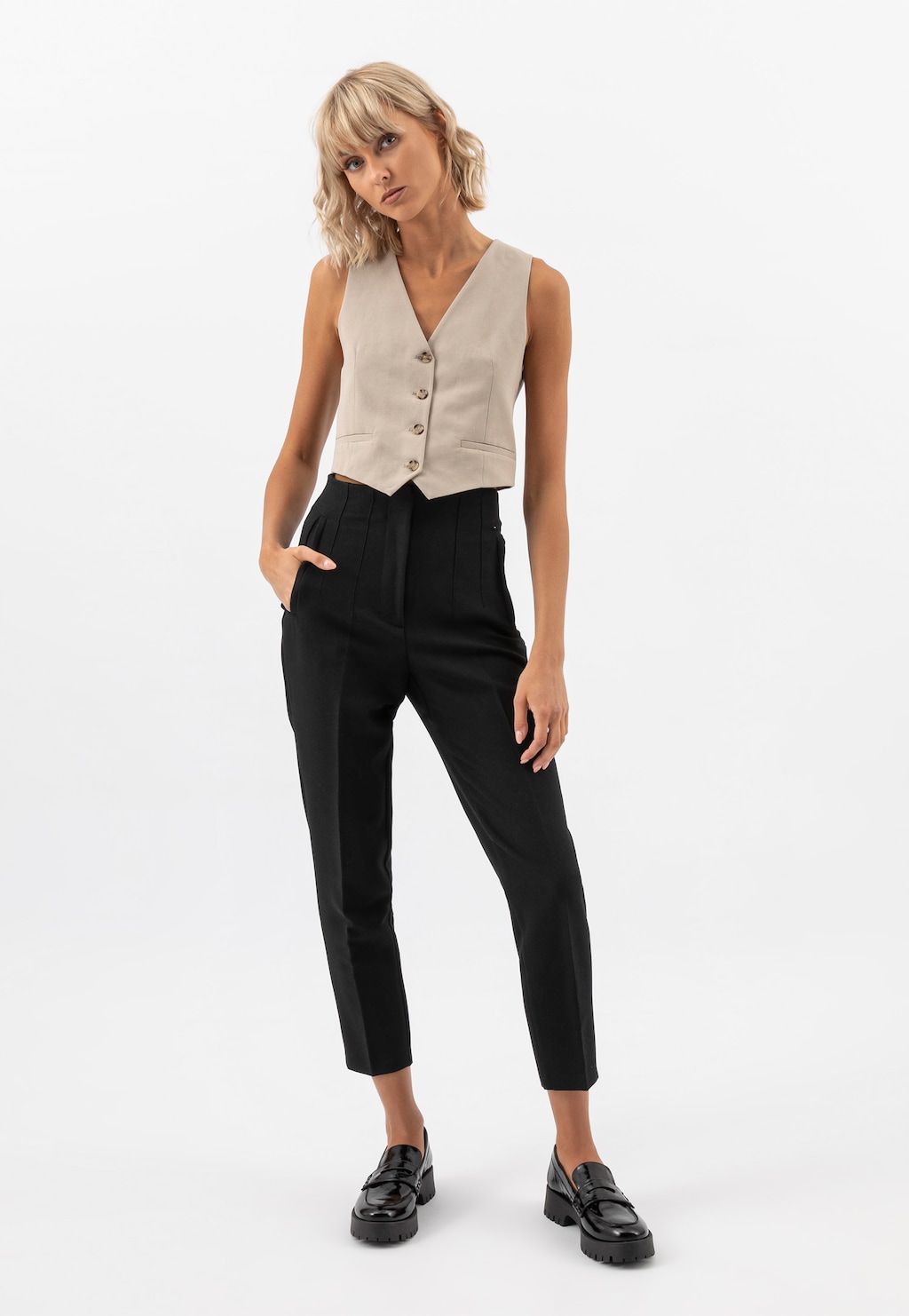 Čierne lakované dámske mokasíny 46124-31 Widok 7