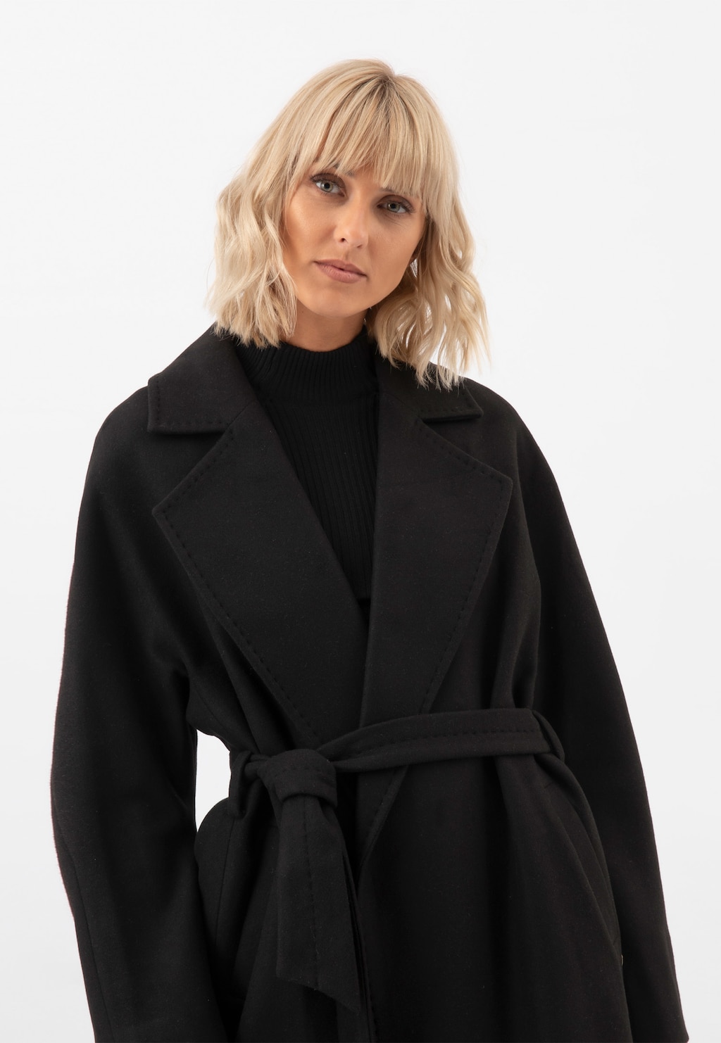 RELAKS dlhý čierny dámsky plášť R99017-41 Widok 5