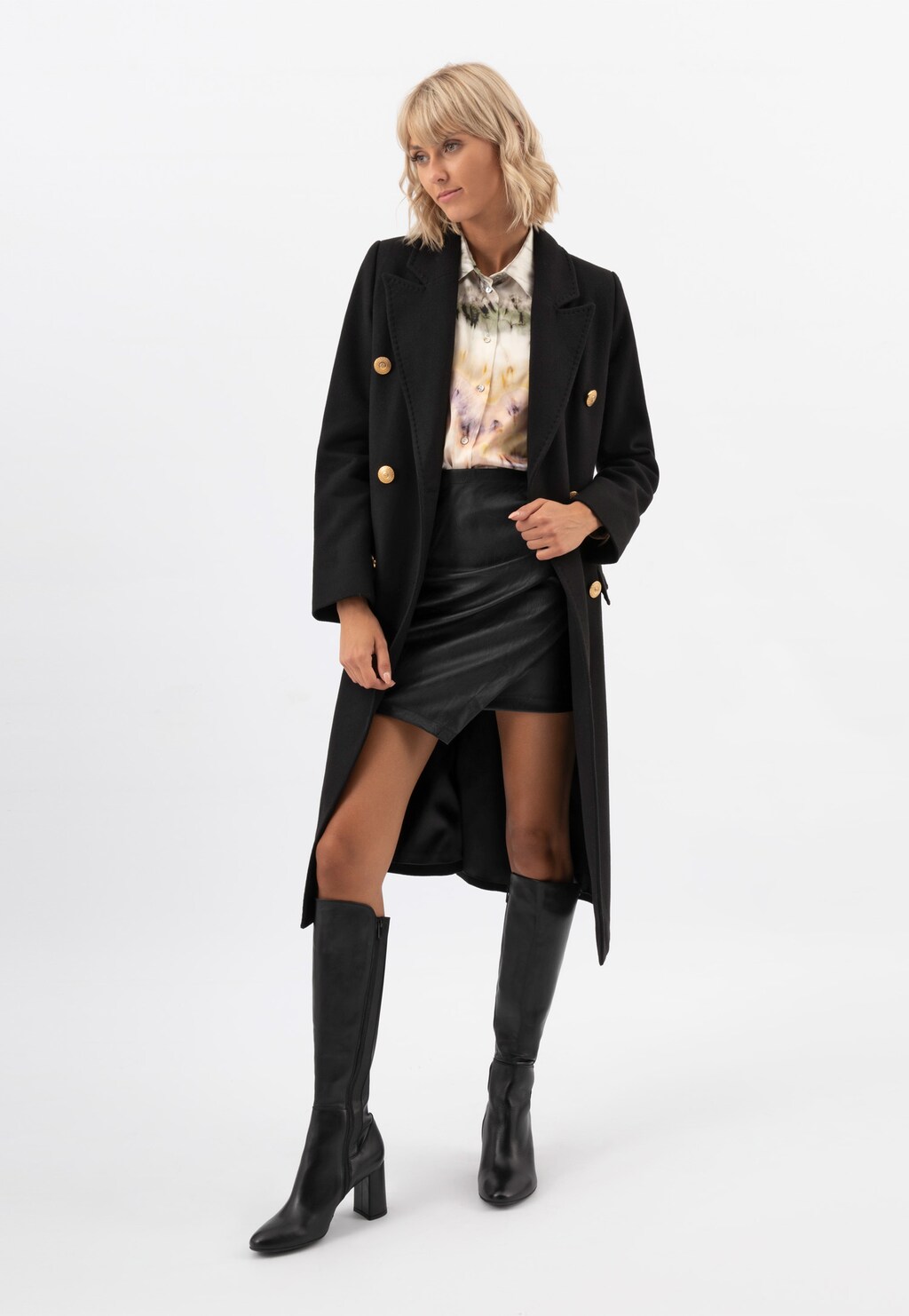 RELAKS elegancki czarny płaszcz damski R99022-41 Widok 1