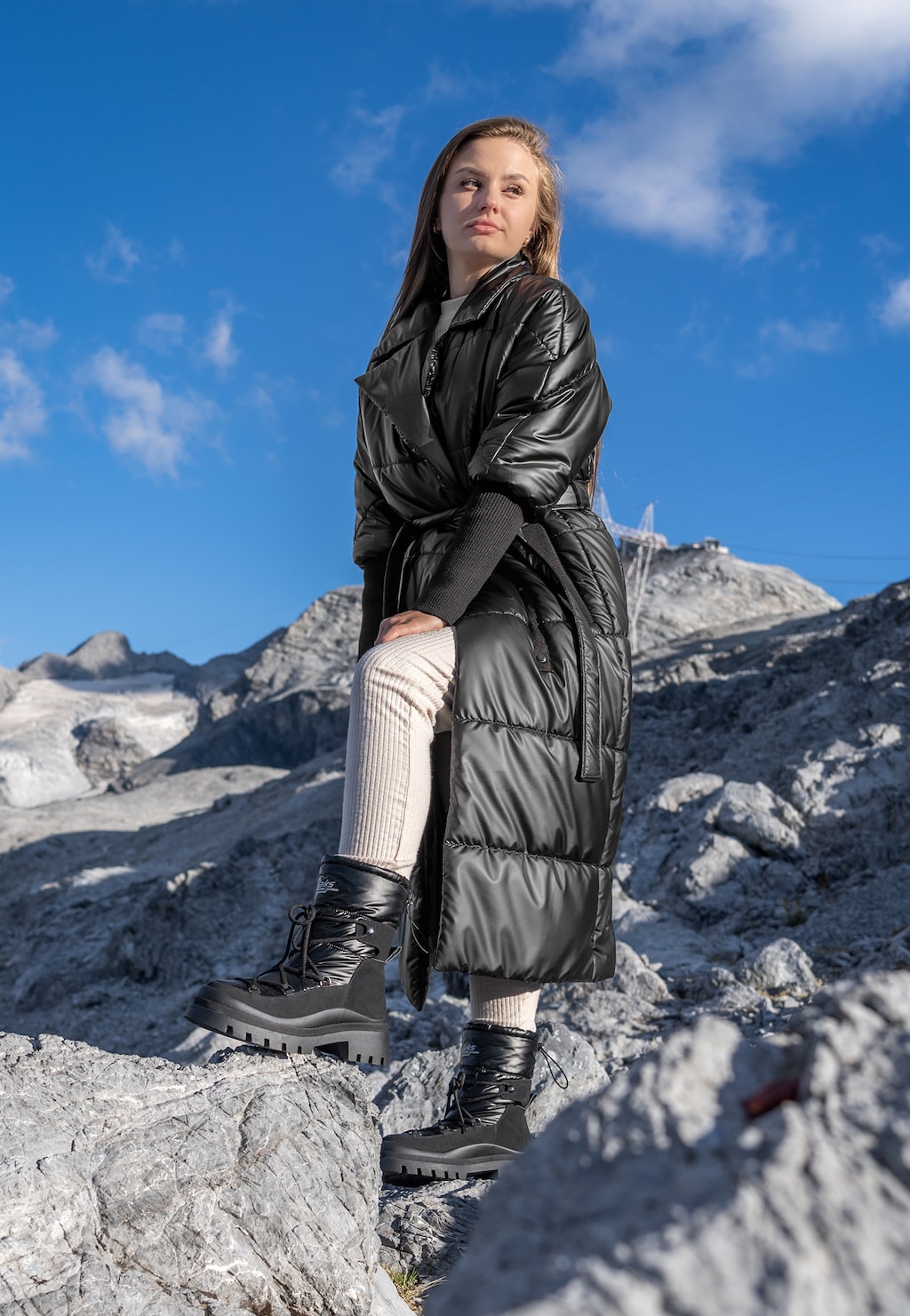 RELAKS prešívaný plášť dámsky z ortalionu čierny R99025-41 Widok 1