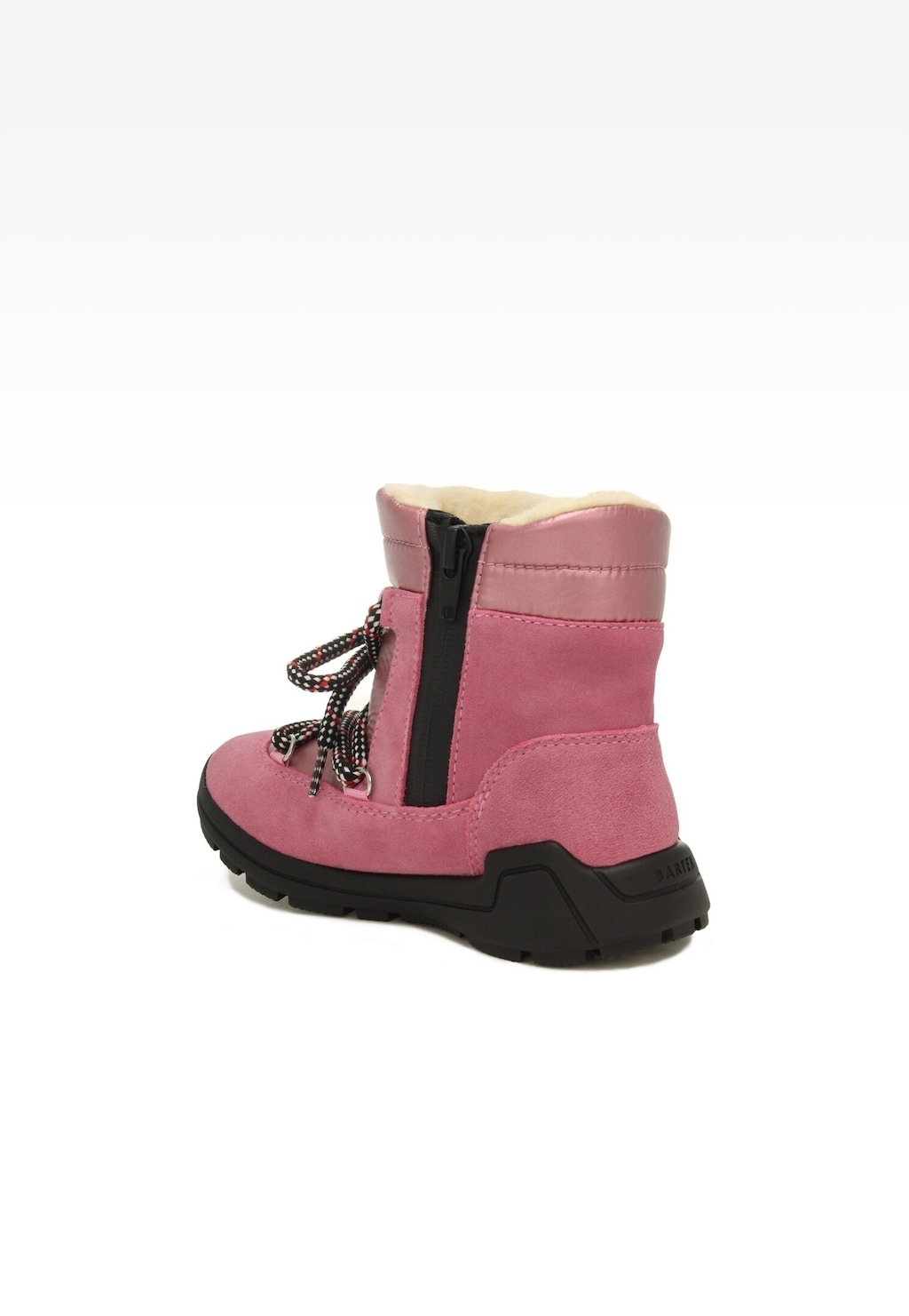 Różowy but zimowy Bartek Soft 14035104 dla dziewcząt z futrzanym ociepleniem, bocznym zamkiem i czarną podeszwą, widok z tyłu pokazujący sznurówki i logo marki.