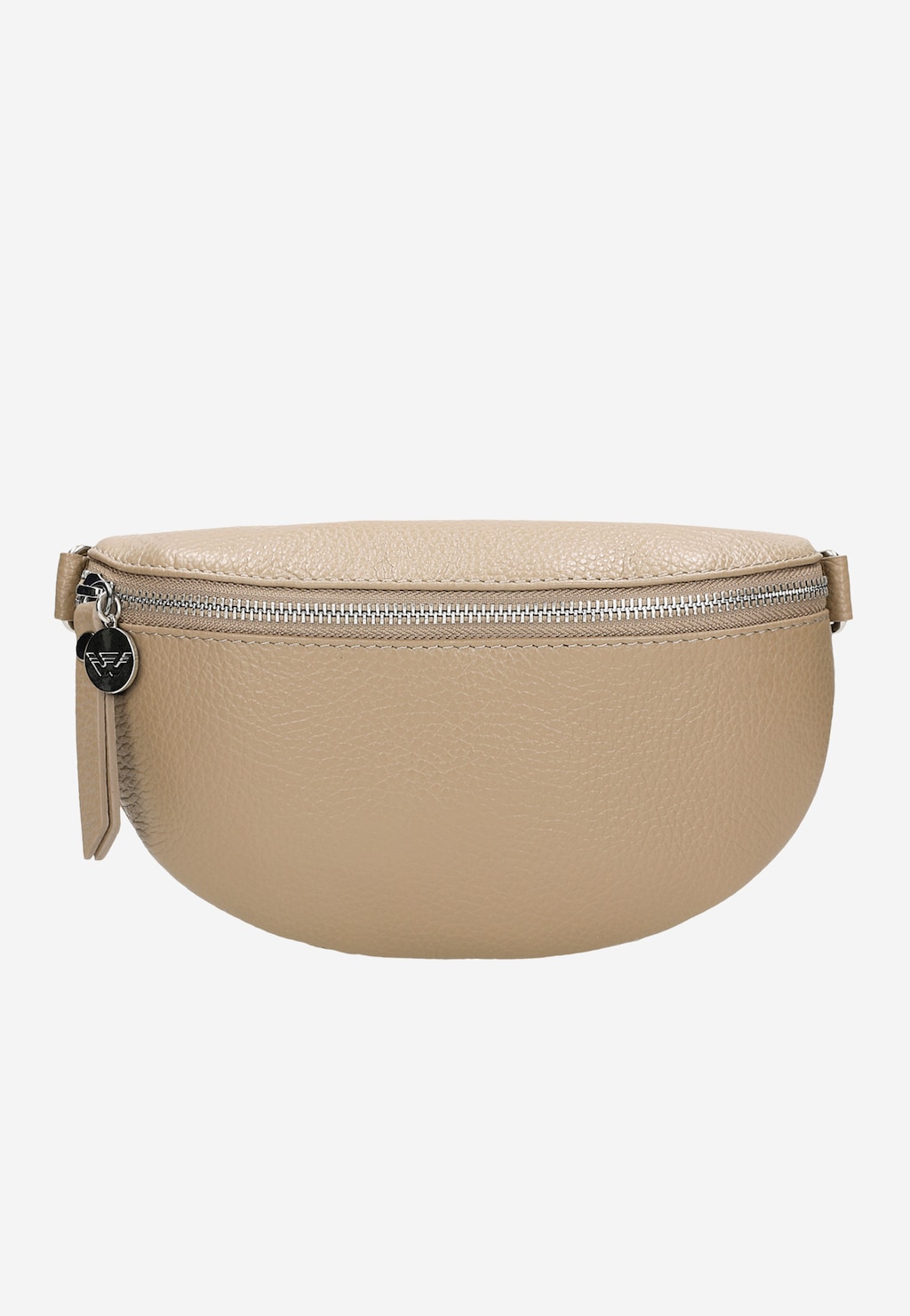 Beżowa nerka damska Wojas 80099-54 z naturalnej skóry licowej o półokrągłym kształcie, zamykana srebrnym zamkiem błyskawicznym z zawieszką z logo marki.