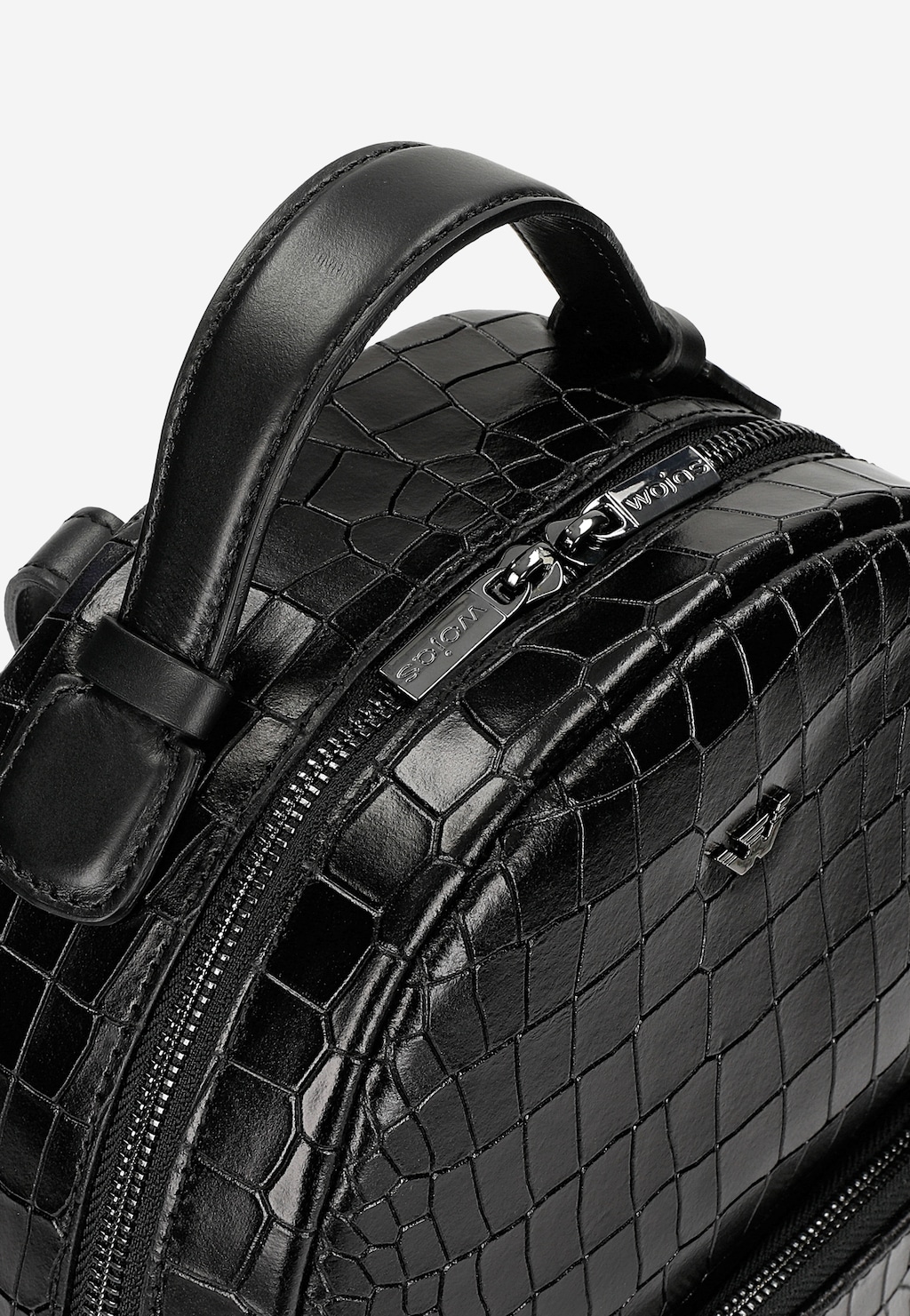 Czarny plecak damski z tłoczeniem w skórę krokodyla 80249-51 Widok 5