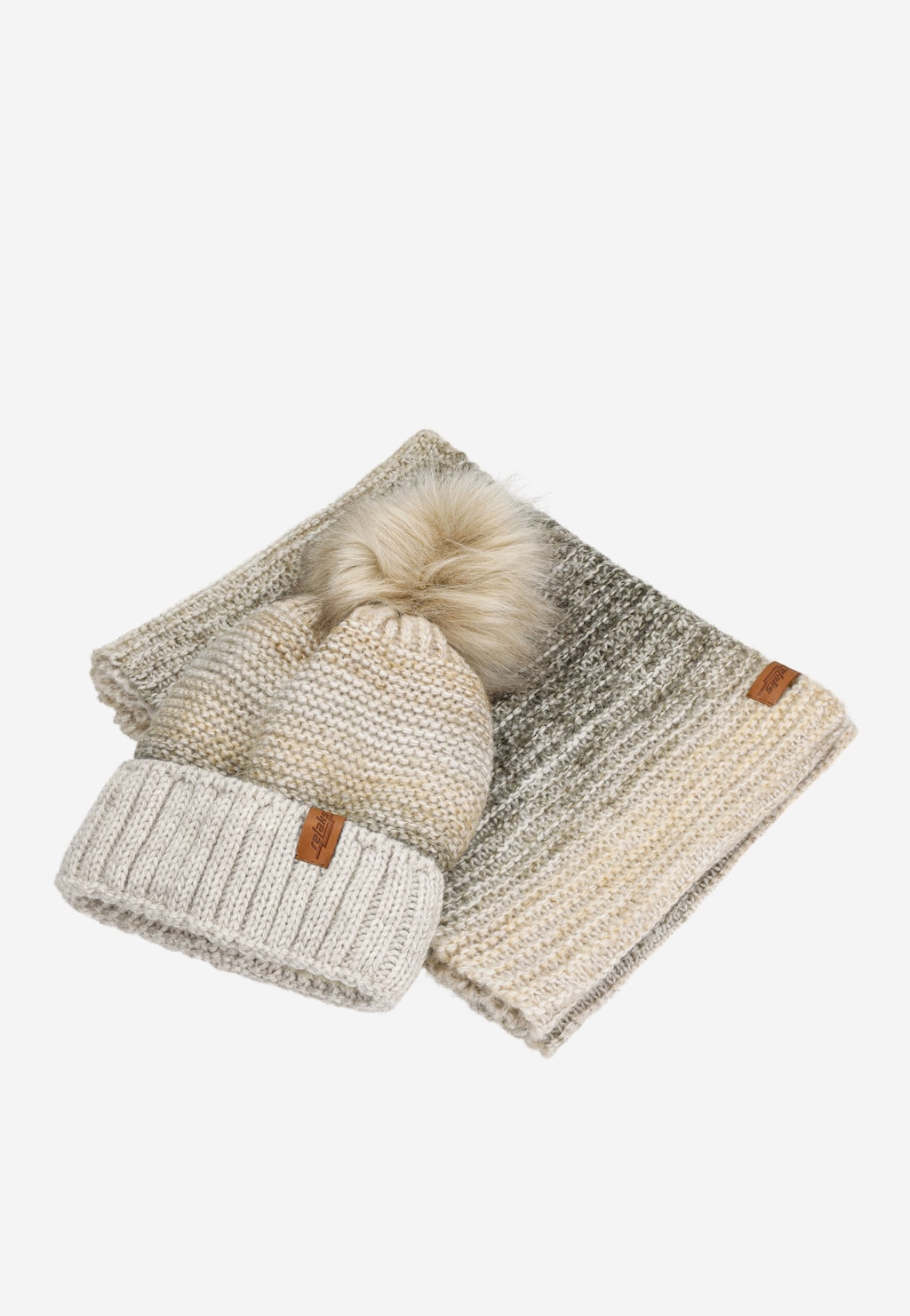 Beżowy cieniowany zestaw RELAKS składający się z komina i czapki z pomponem, model R96021-84. Dzianinowe akcesoria z ozdobnymi metkami.